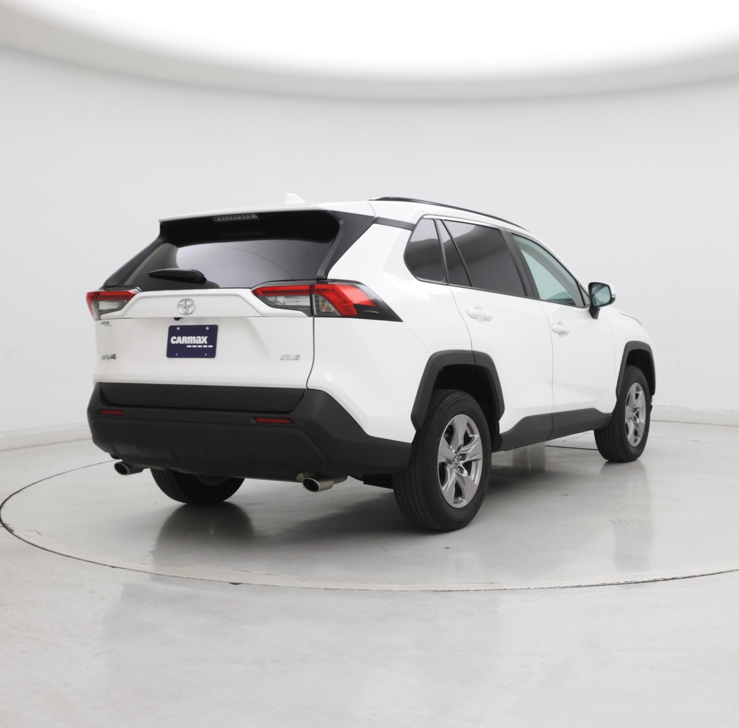 Thumbnail: 2024 Toyota RAV4 - 8