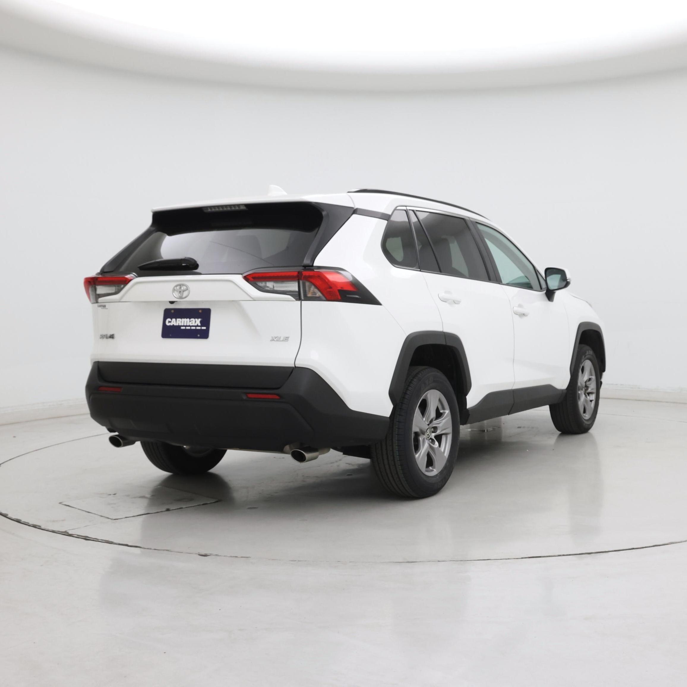 Thumbnail: 2024 Toyota RAV4 - 8