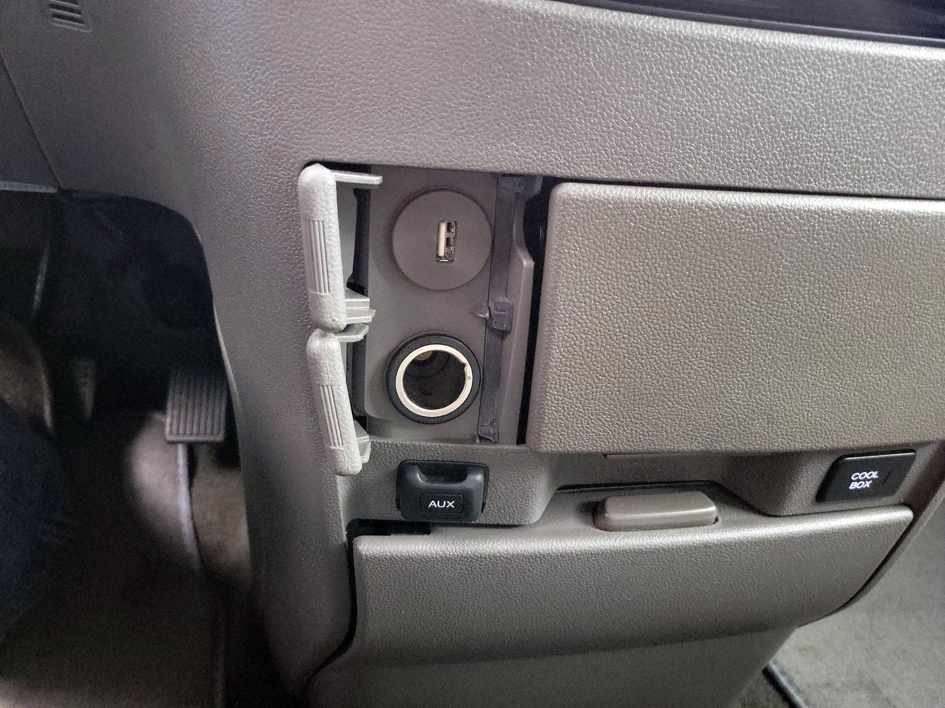 Thumbnail: 2015 Honda Odyssey - 18