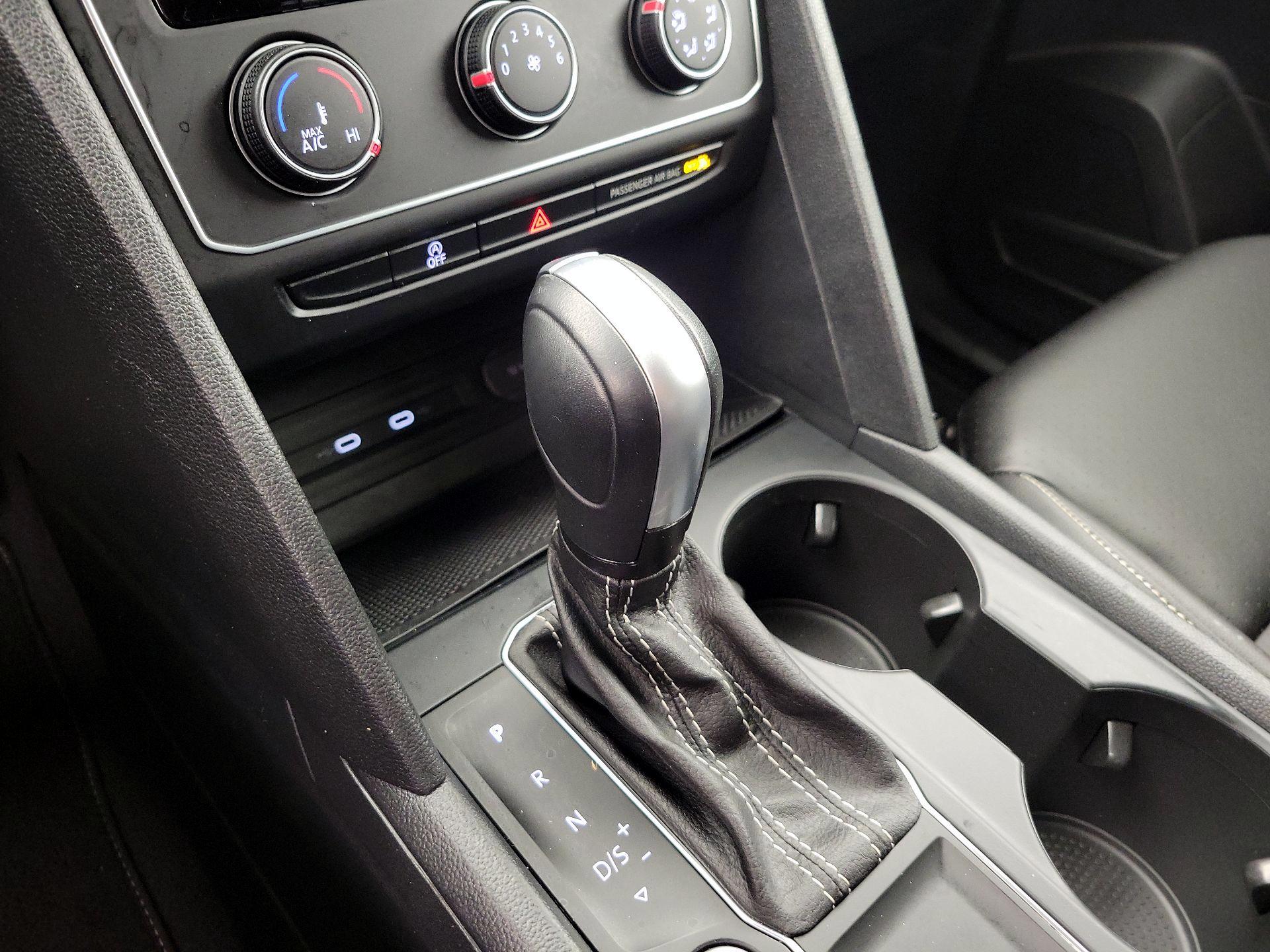 Thumbnail: 2023 Volkswagen Atlas - 17