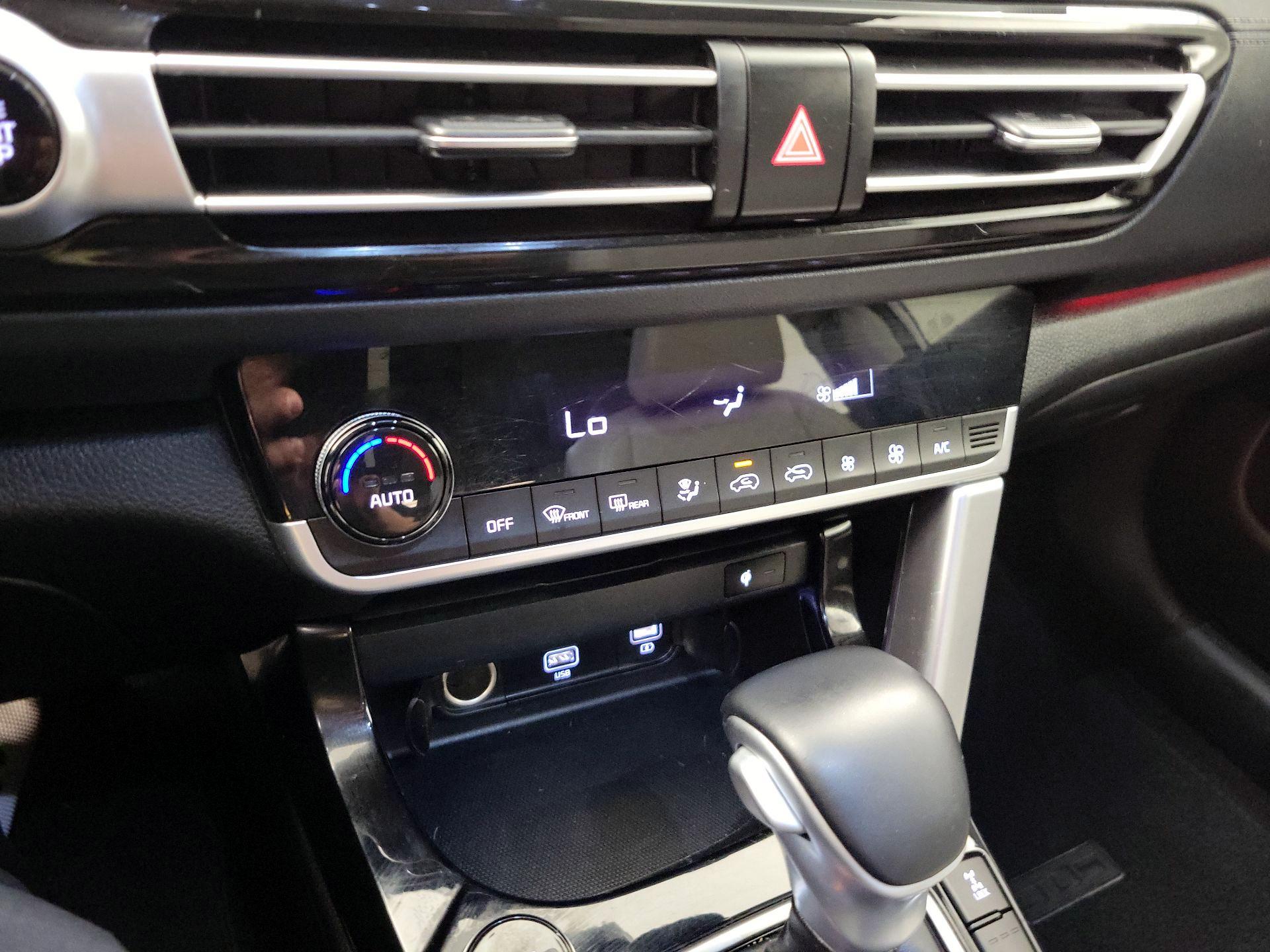 Thumbnail: 2021 Kia Seltos - 17