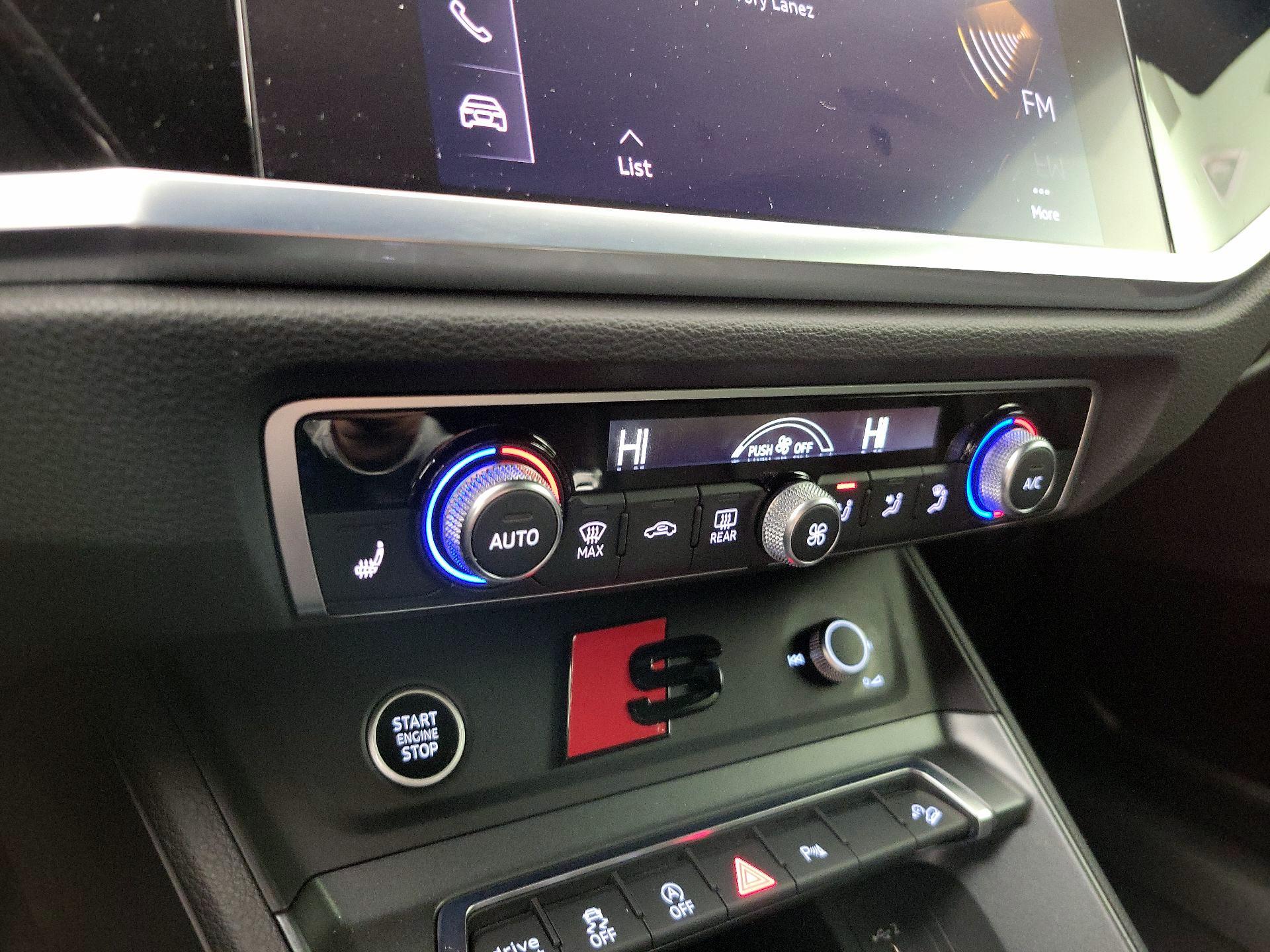 Thumbnail: 2021 Audi Q3 - 16