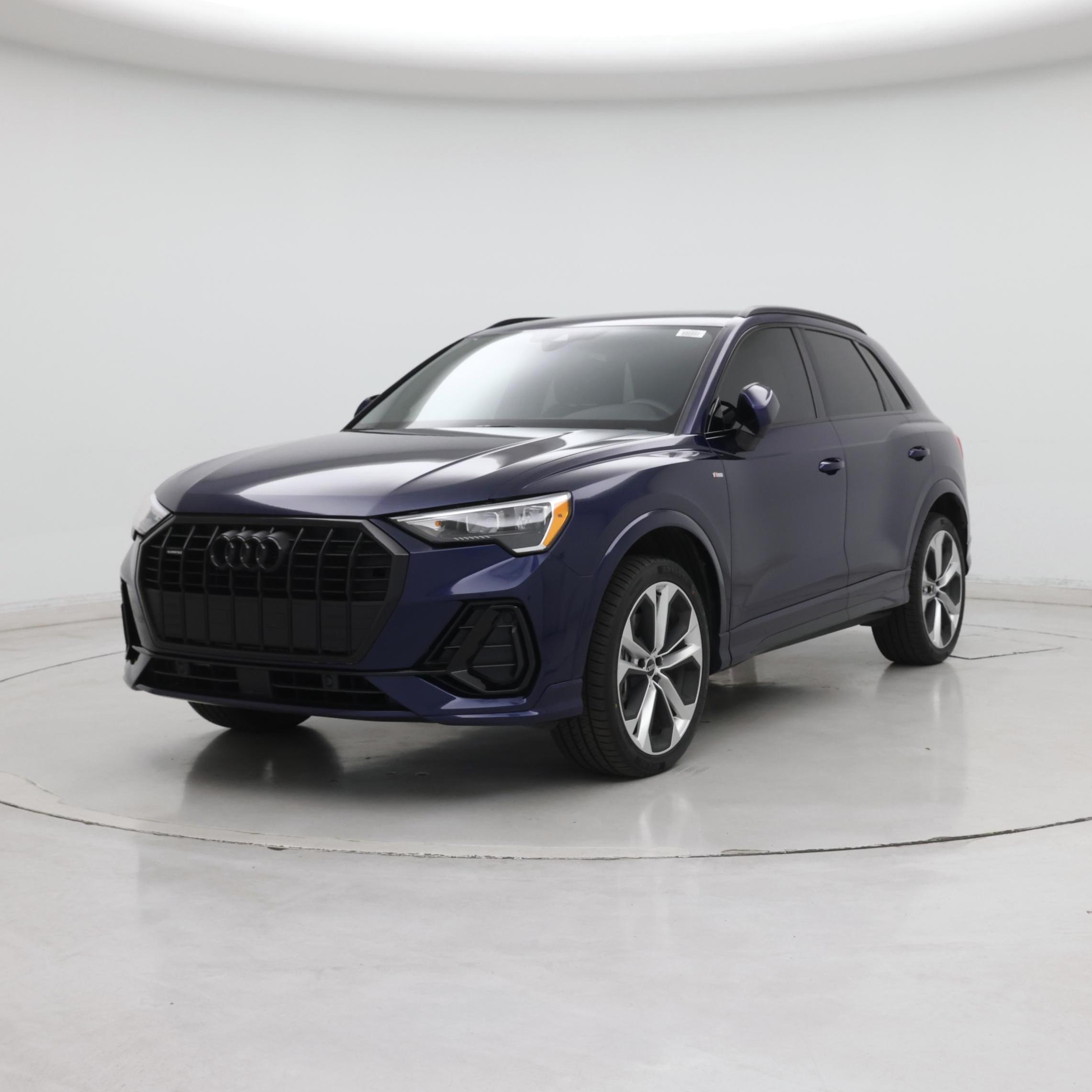 Thumbnail: 2021 Audi Q3 - 4