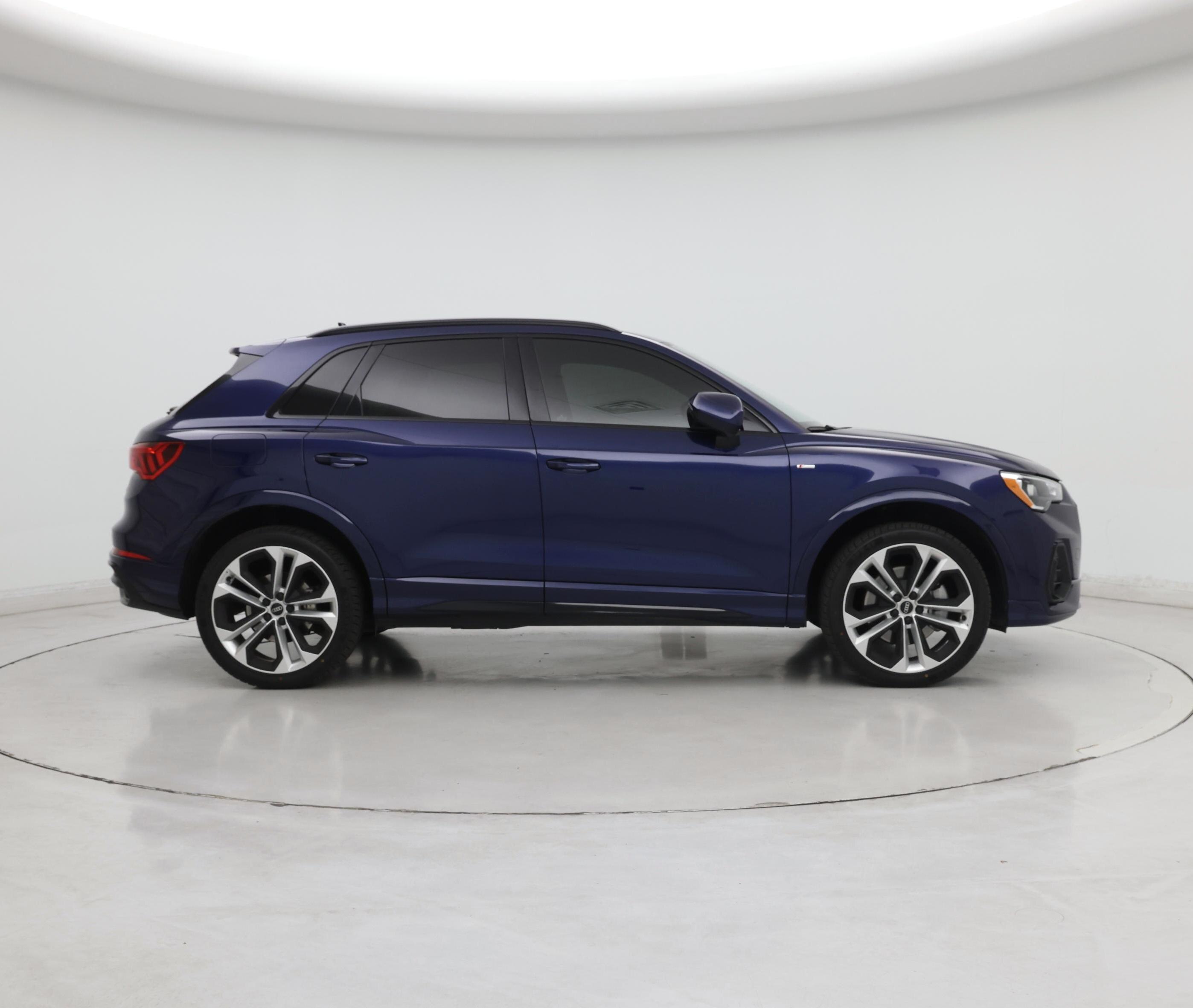 Thumbnail: 2021 Audi Q3 - 7