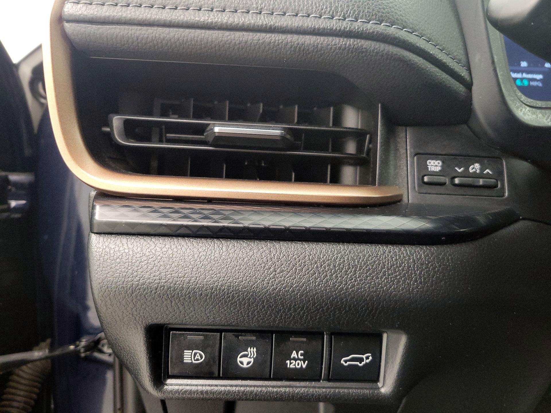 Thumbnail: 2024 Toyota Highlander - 13