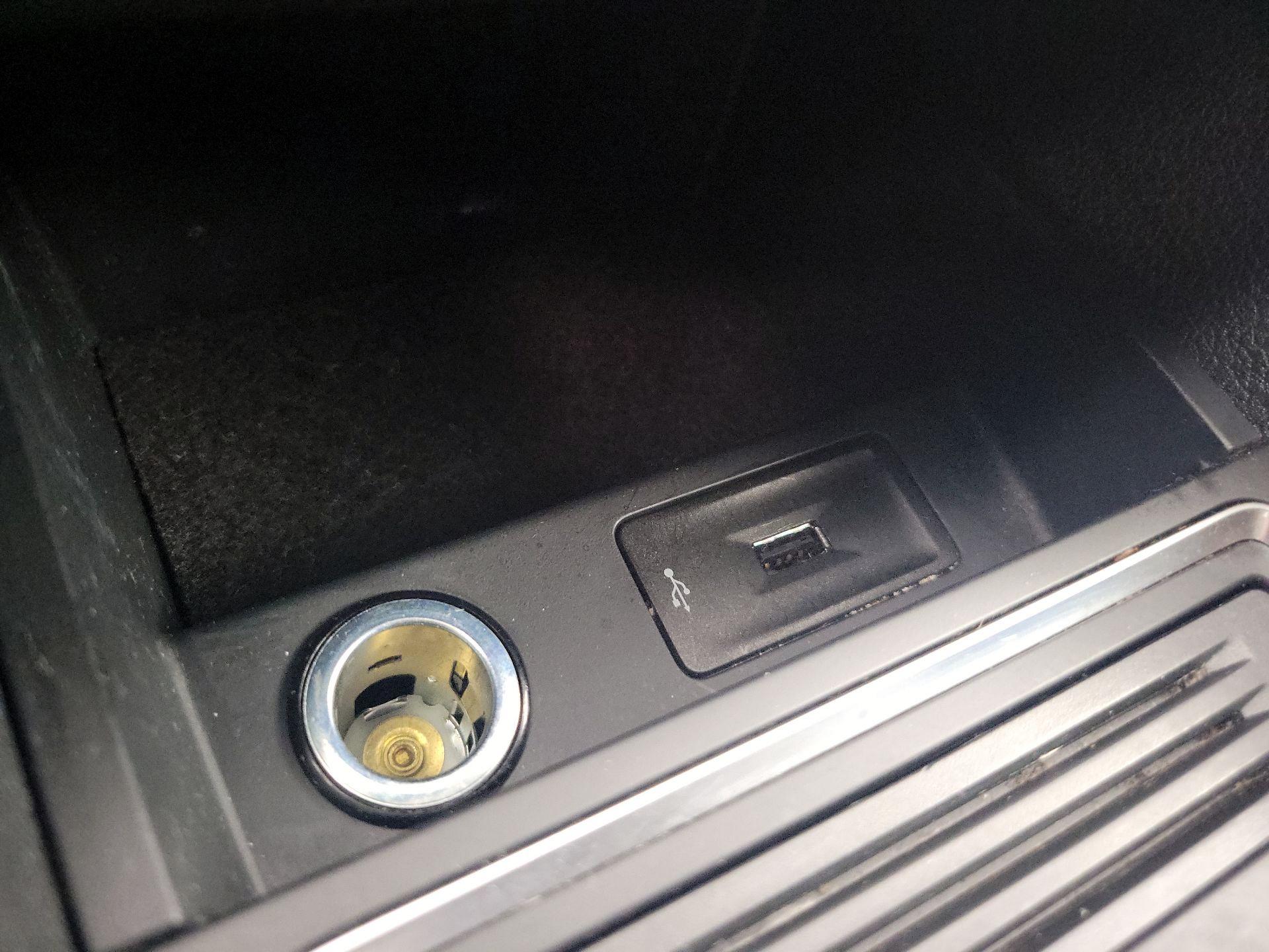 Thumbnail: 2017 Volkswagen Jetta - 18