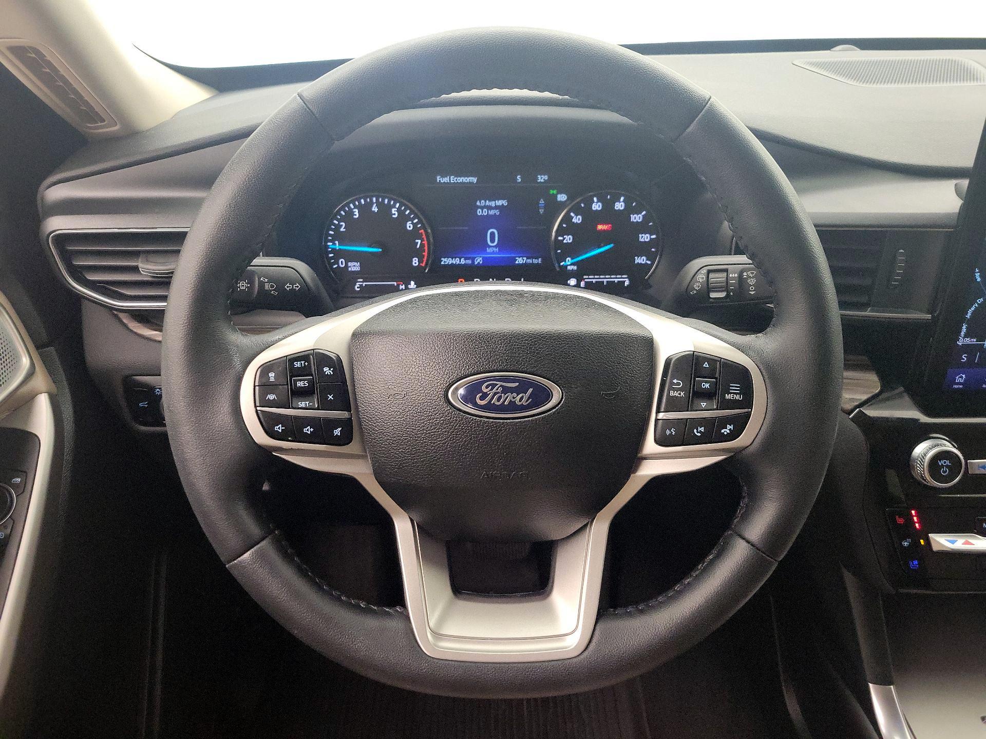 Thumbnail: 2023 Ford Explorer - 10