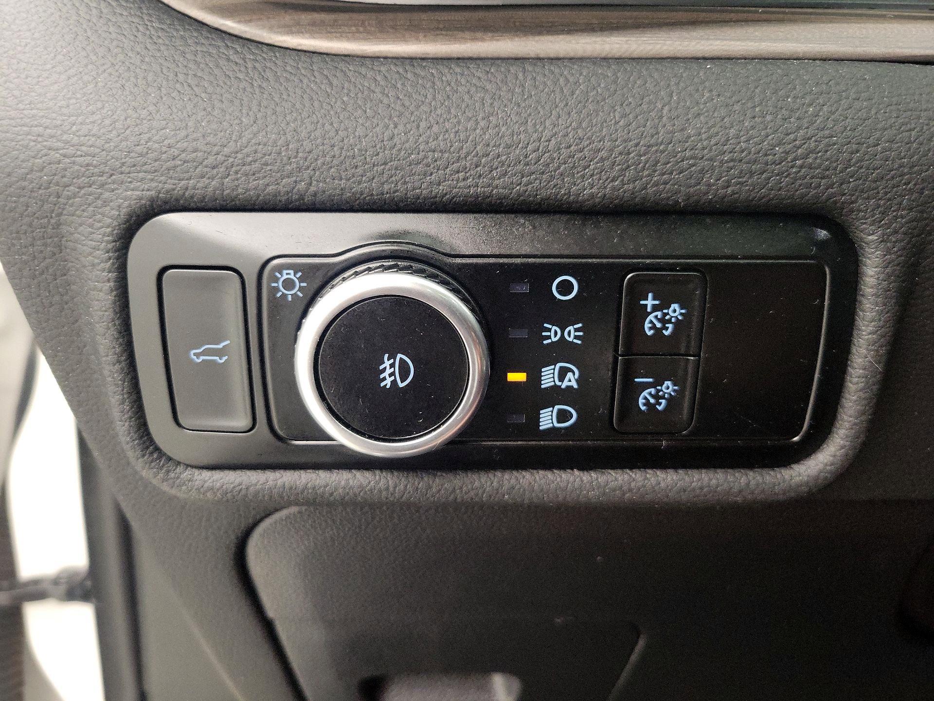 Thumbnail: 2023 Ford Explorer - 13