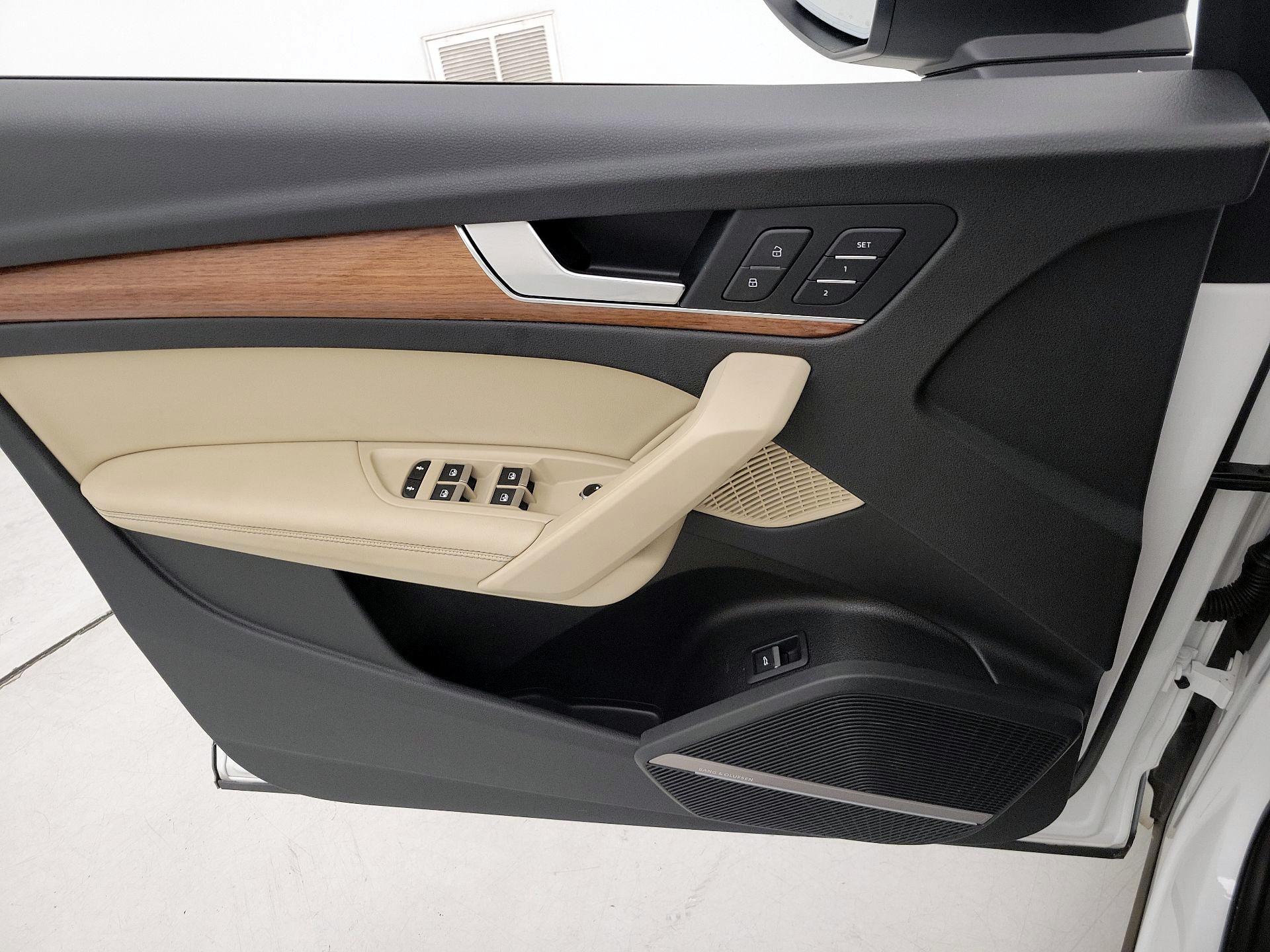 Thumbnail: 2021 Audi Q5 - 12