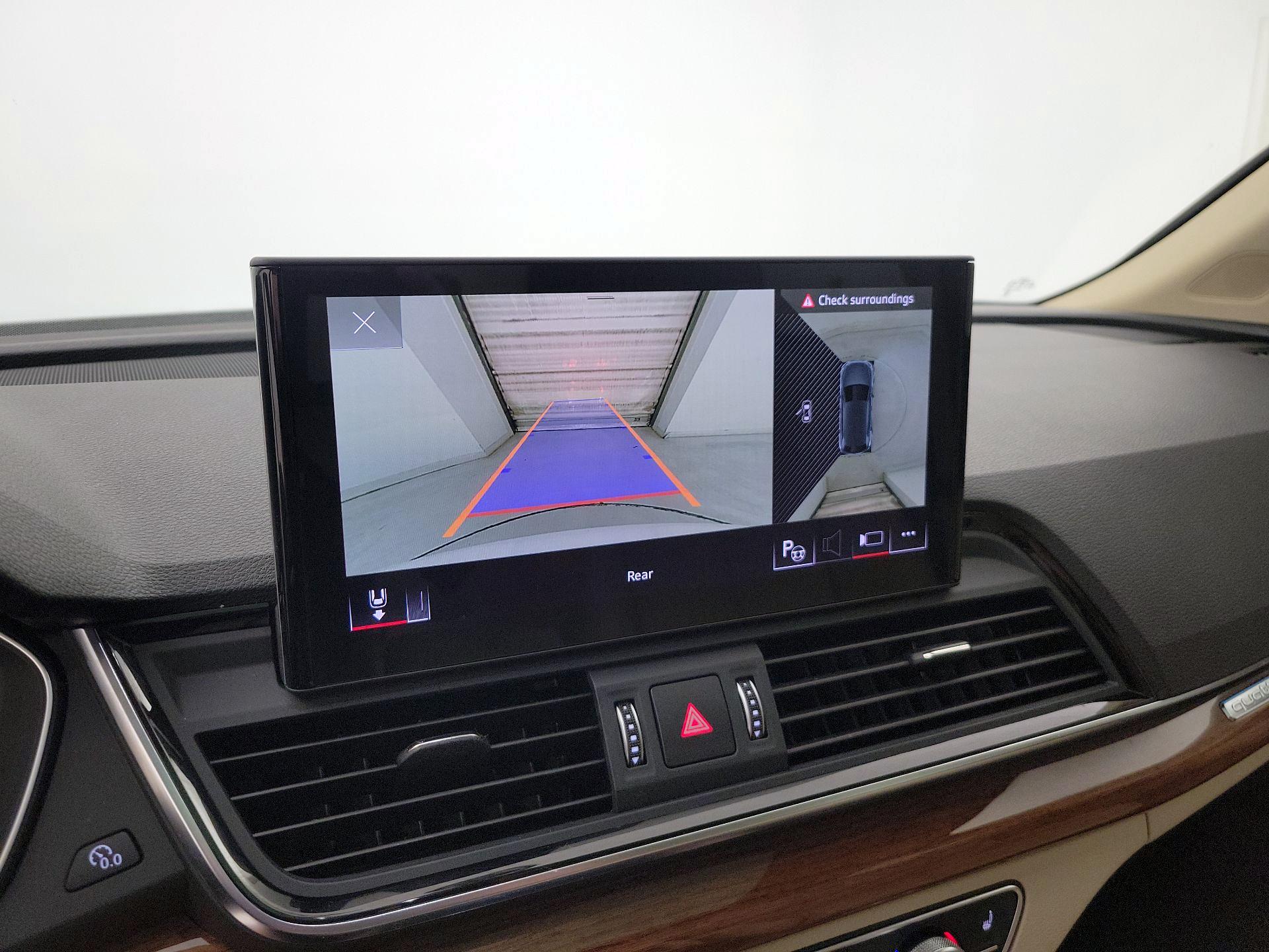 Thumbnail: 2021 Audi Q5 - 15