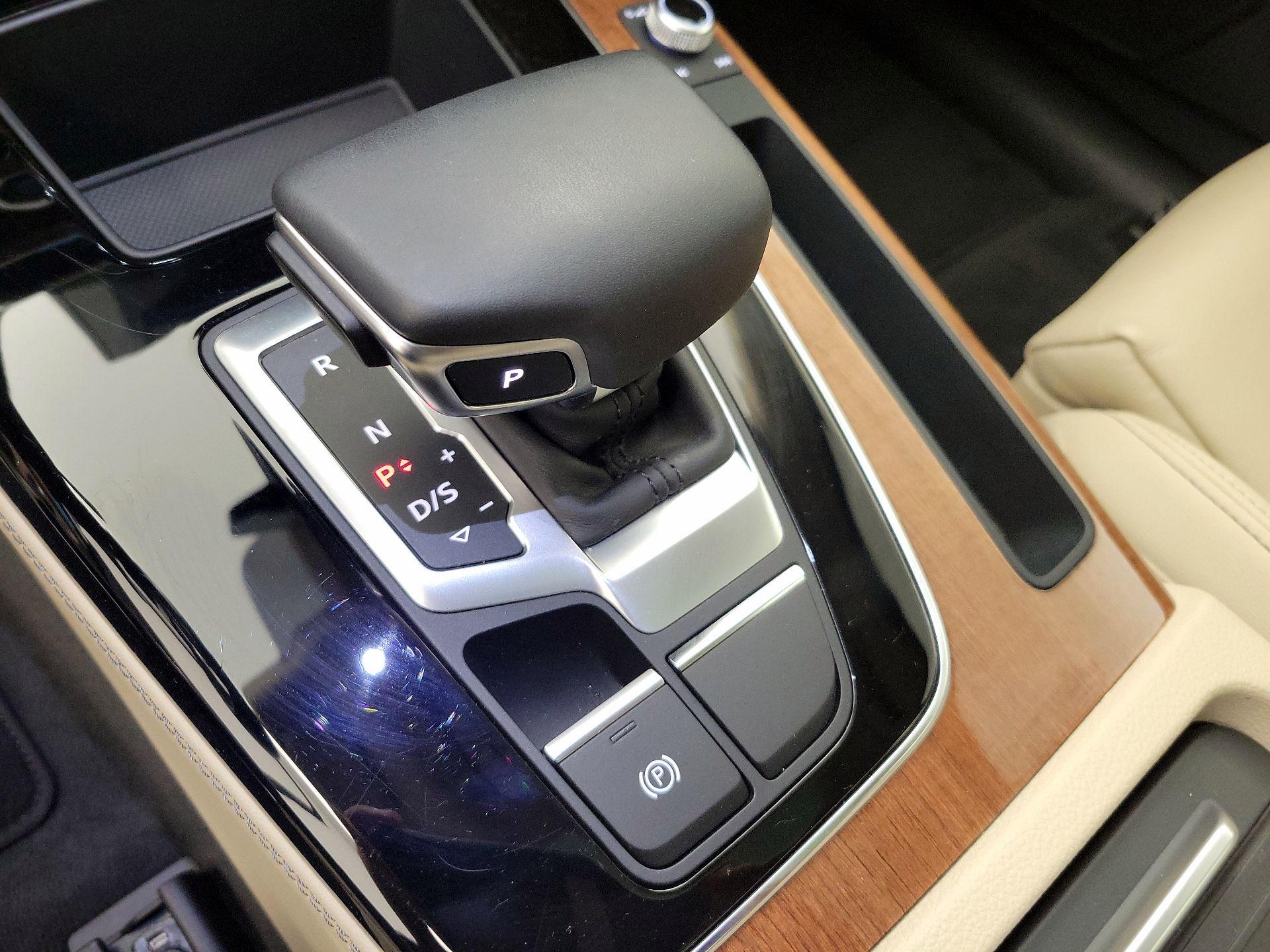 Thumbnail: 2021 Audi Q5 - 18