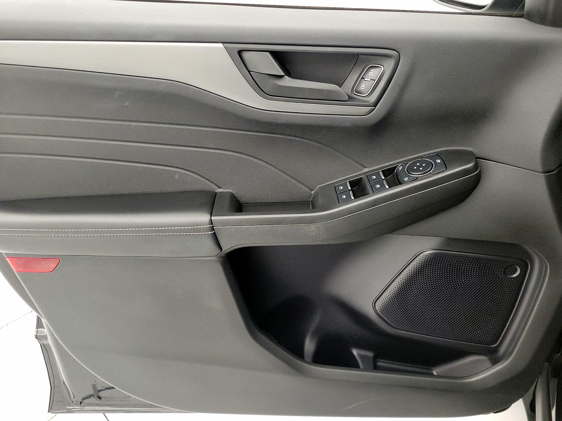 Thumbnail: 2023 Ford Escape - 12