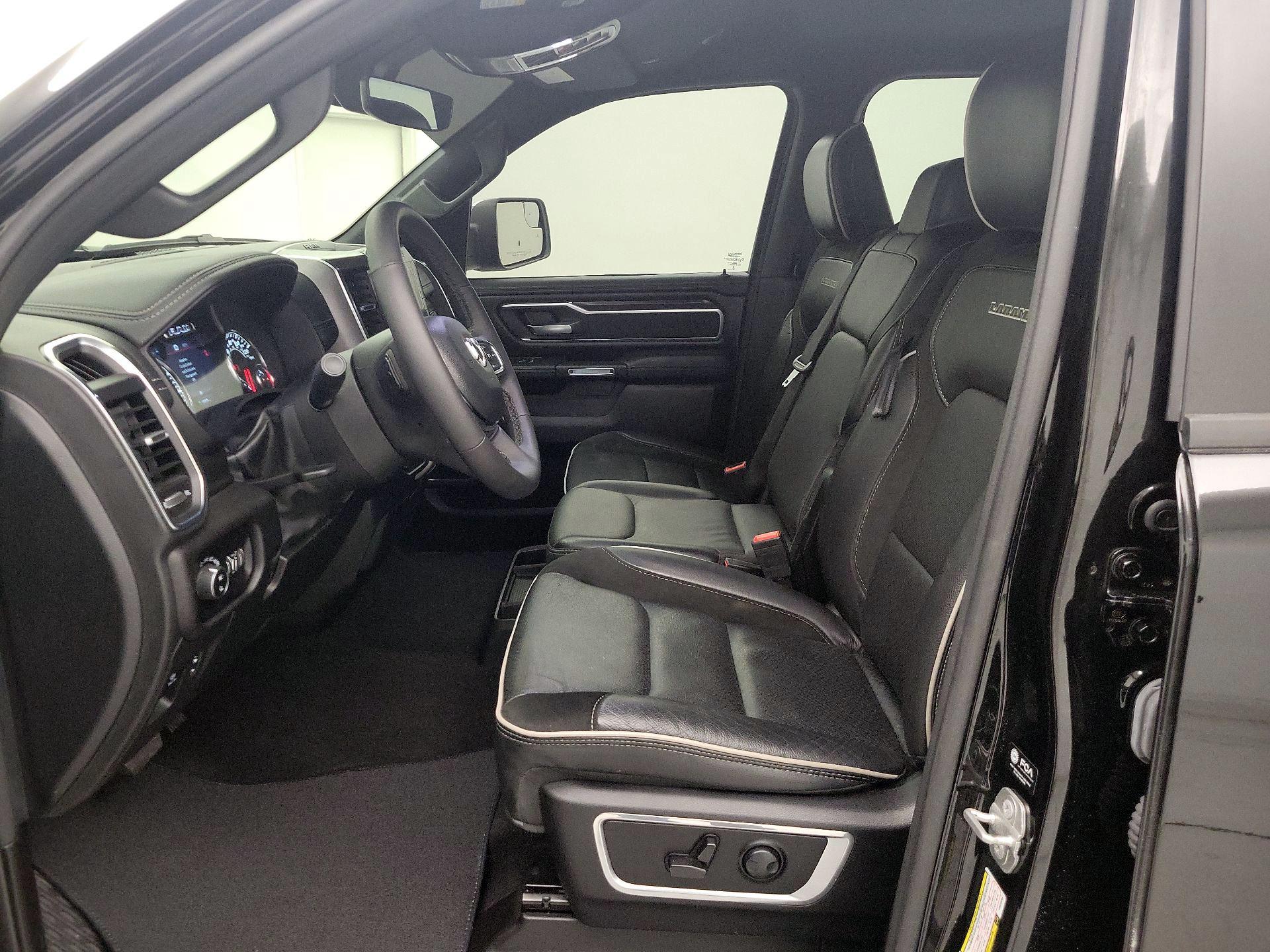 Thumbnail: 2025 RAM 1500 - 11