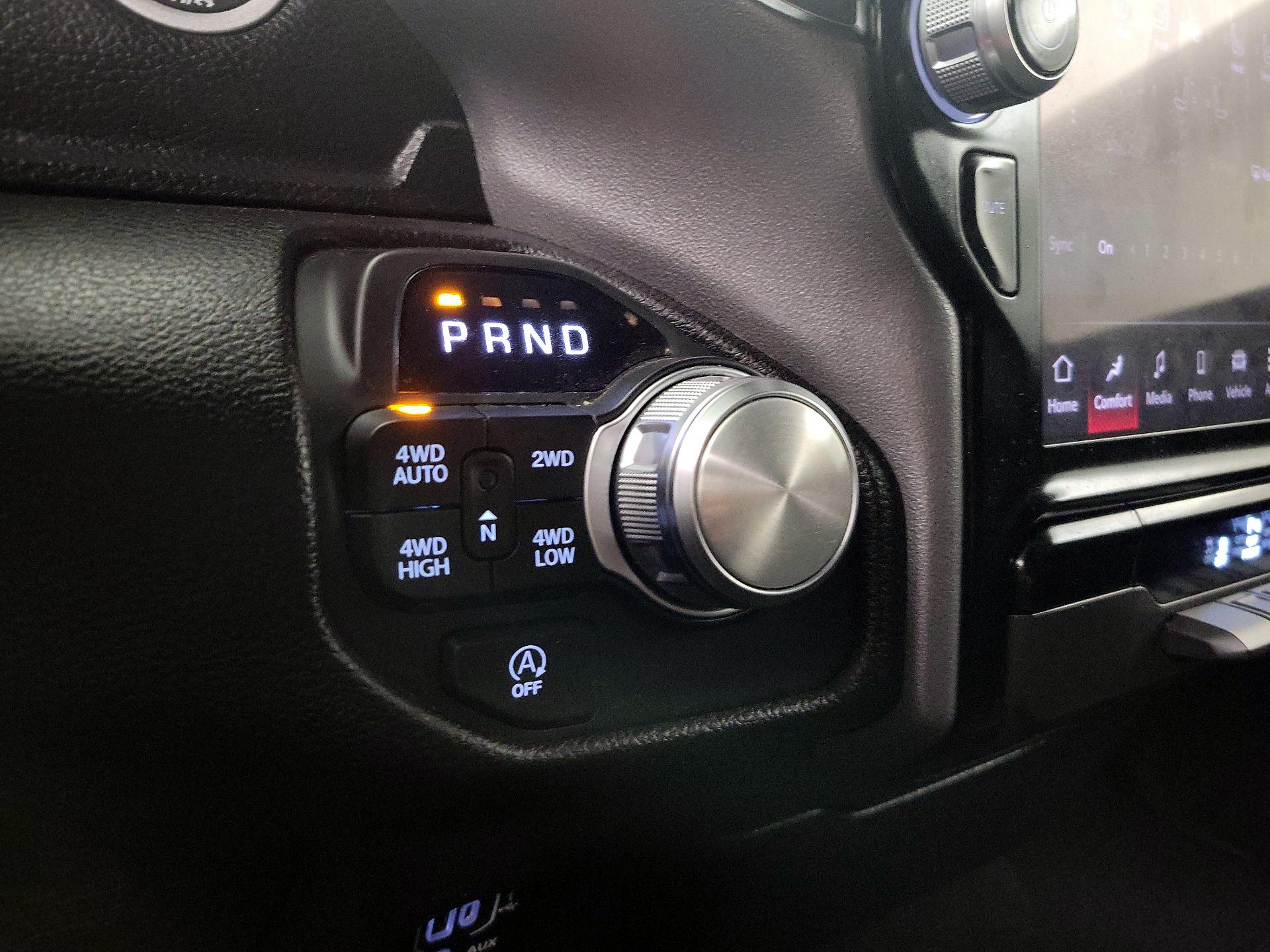 Thumbnail: 2025 RAM 1500 - 18