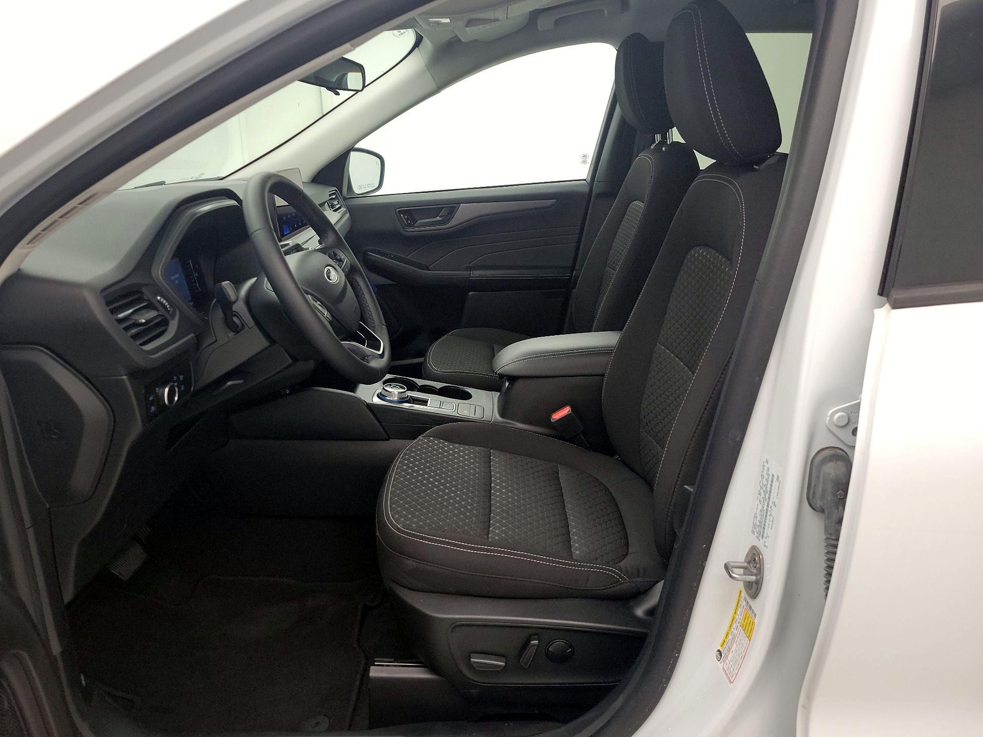 Thumbnail: 2023 Ford Escape - 11