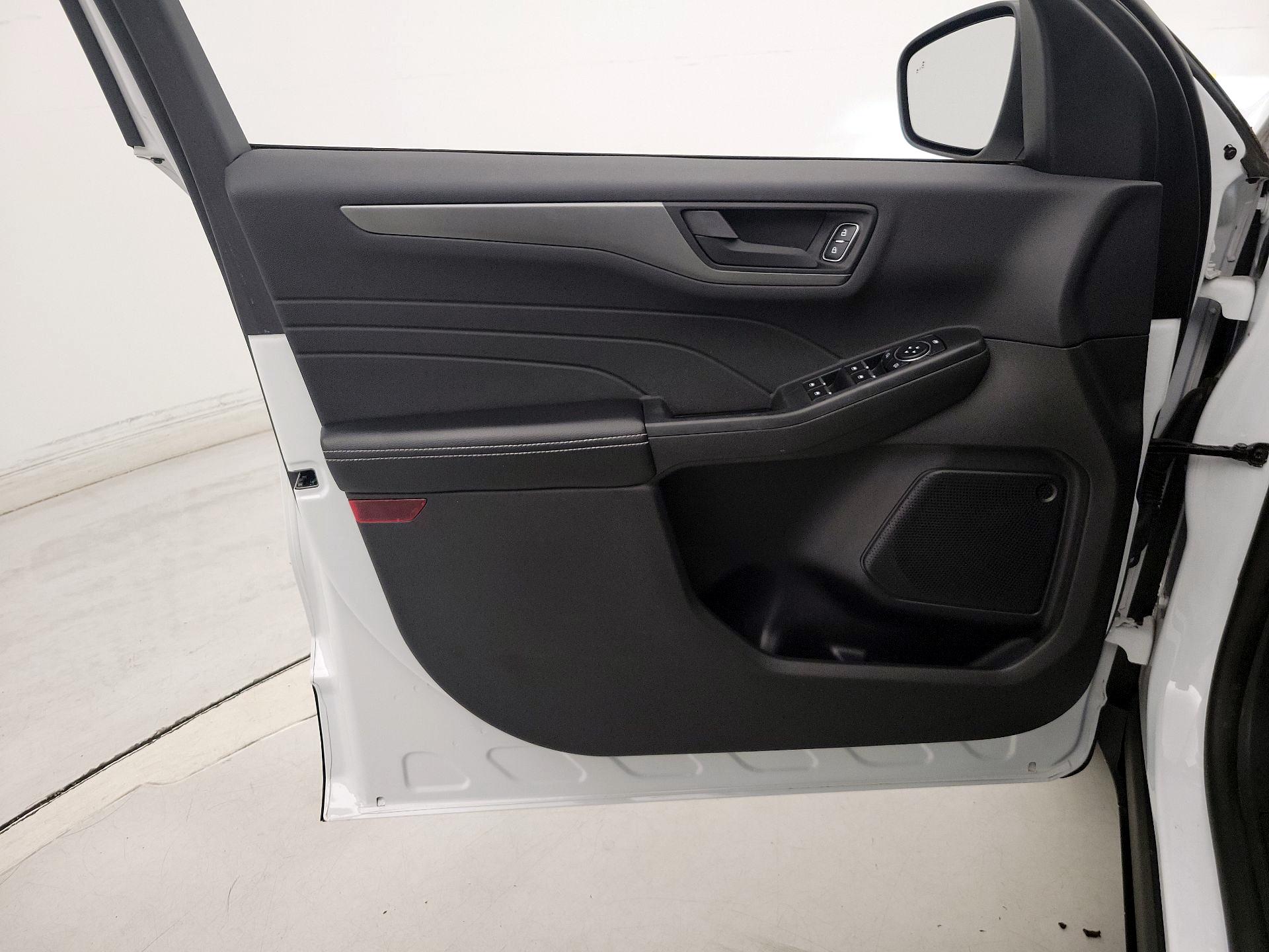 Thumbnail: 2023 Ford Escape - 12