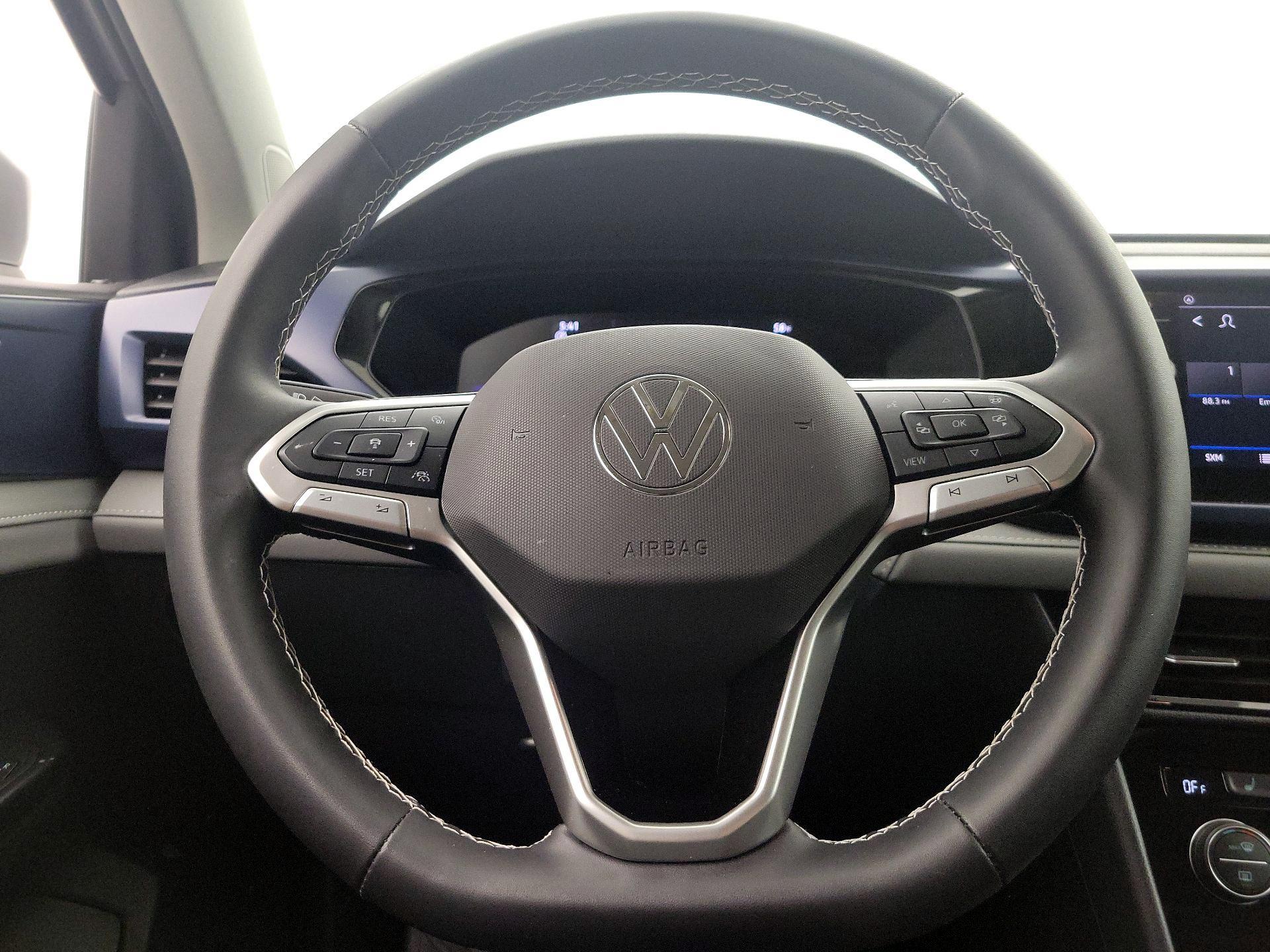 Thumbnail: 2024 Volkswagen Taos - 10