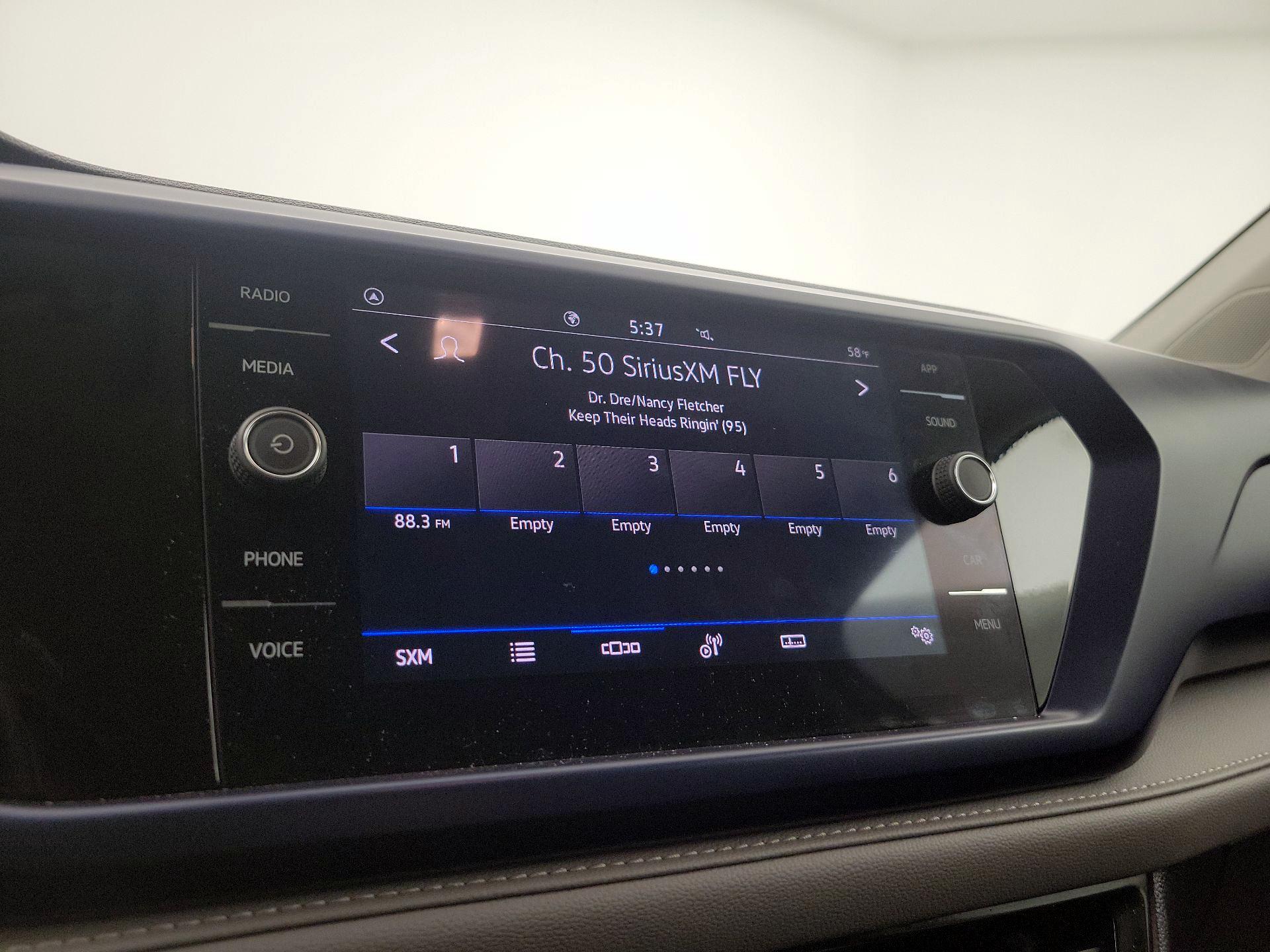 Thumbnail: 2024 Volkswagen Taos - 15