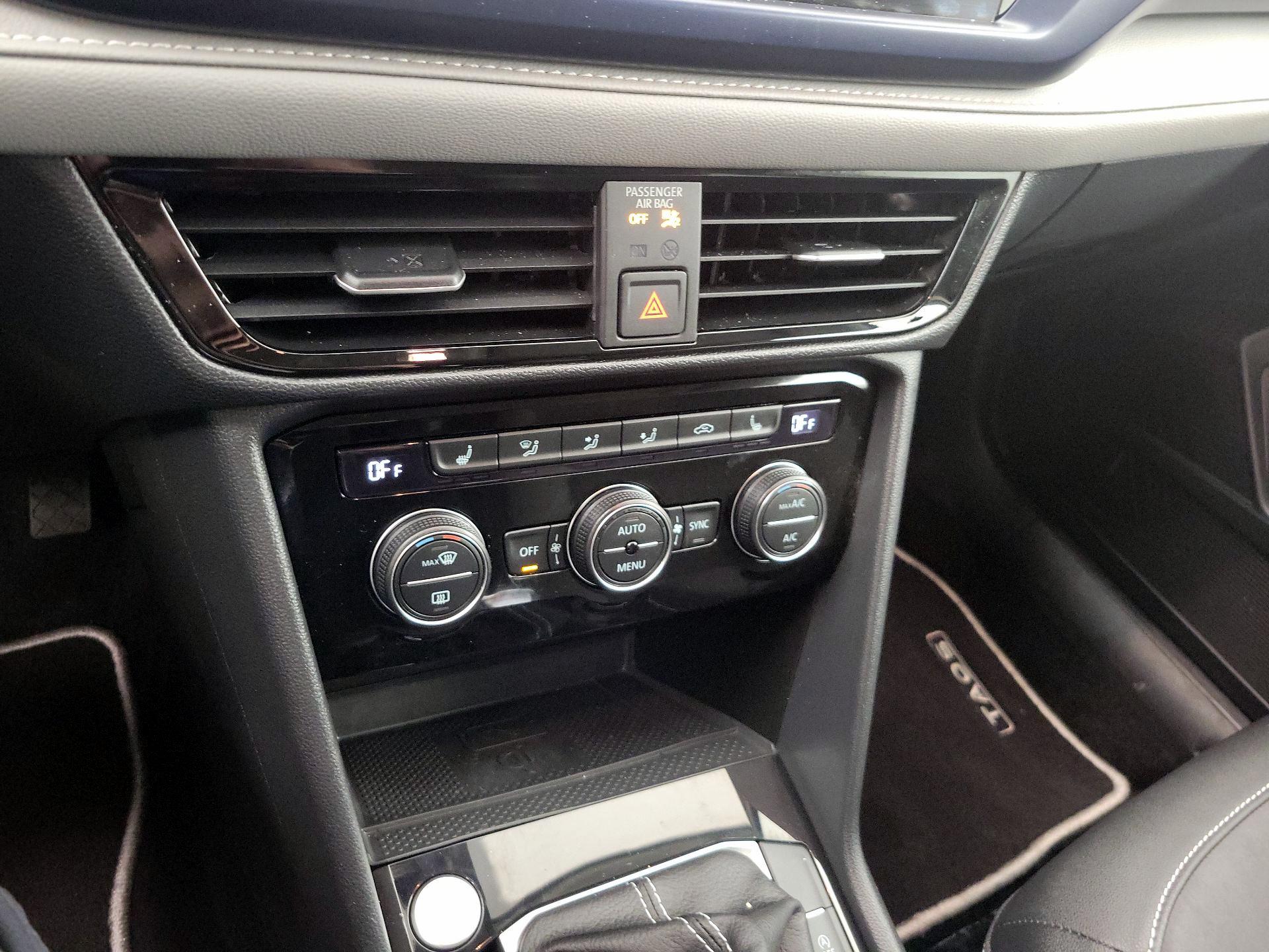 Thumbnail: 2024 Volkswagen Taos - 16