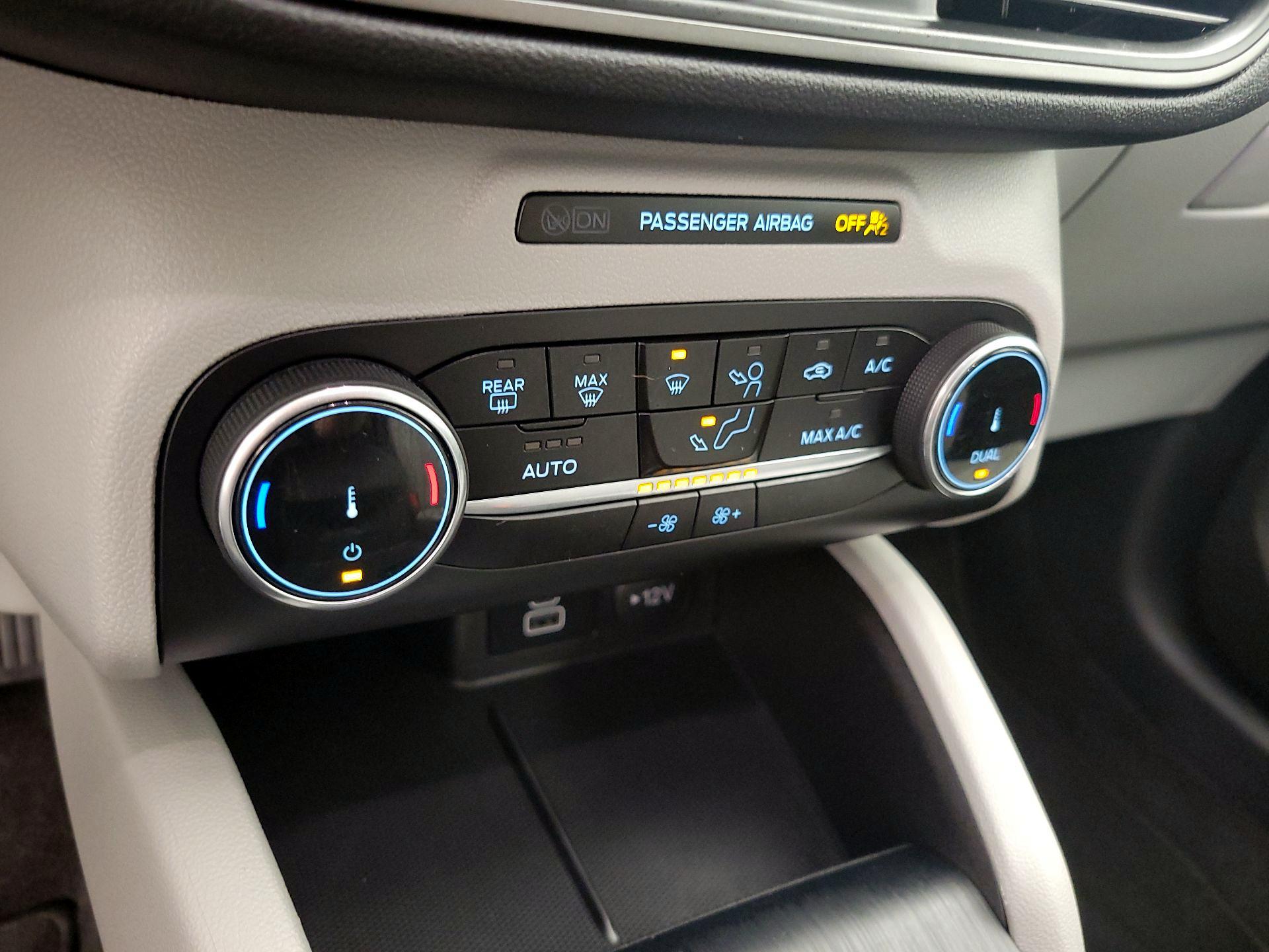 Thumbnail: 2024 Ford Escape - 16