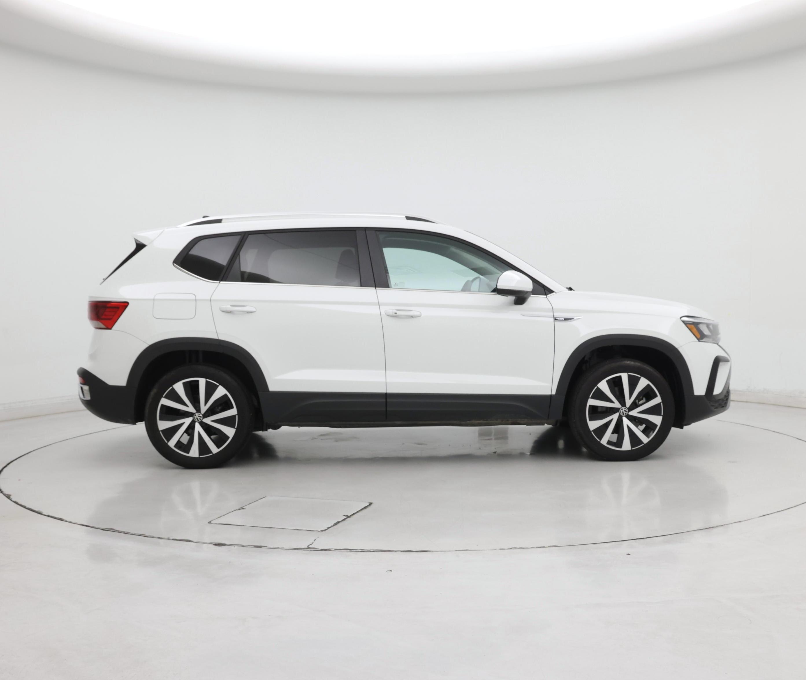 Thumbnail: 2024 Volkswagen Taos - 7