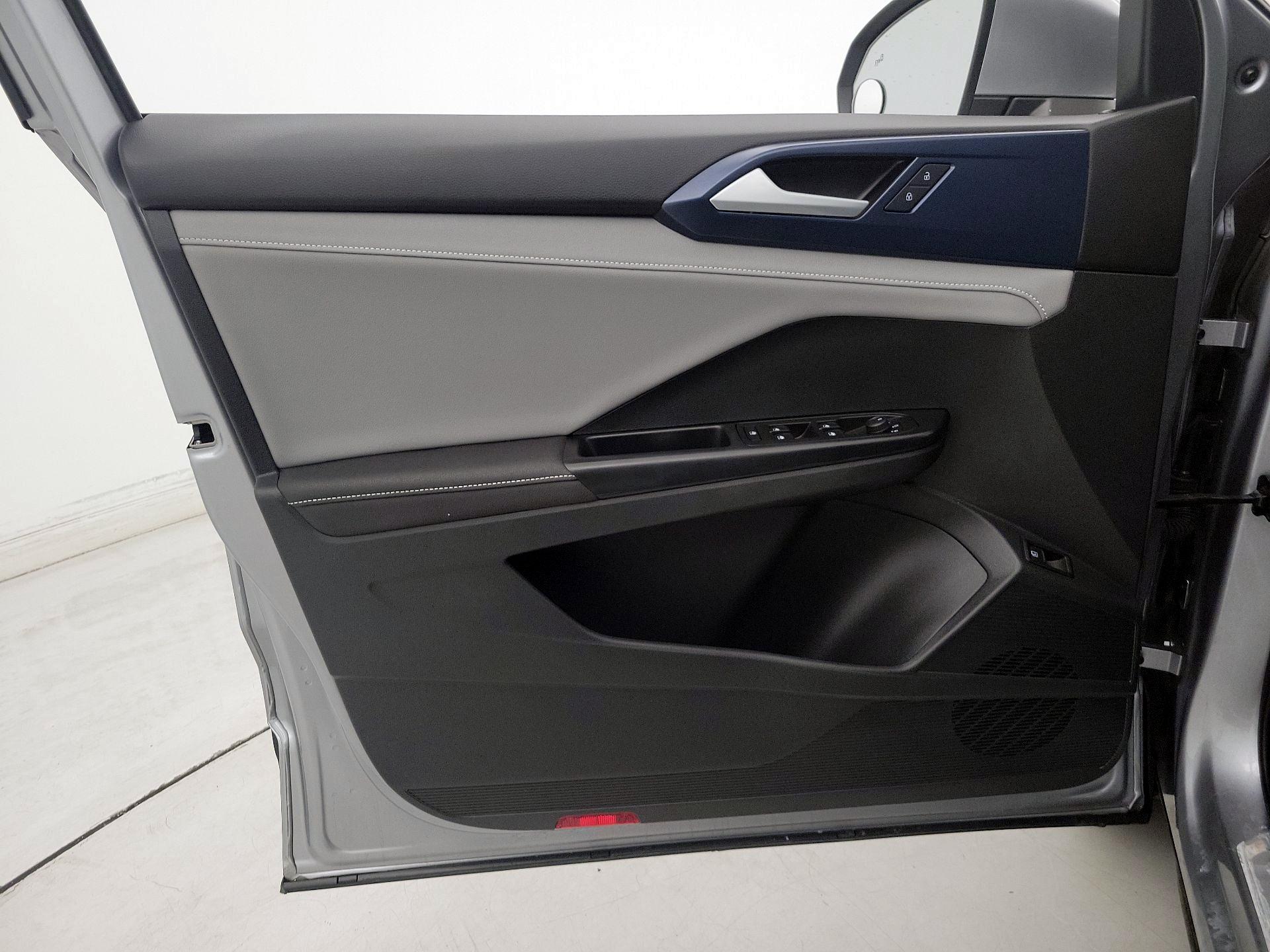 Thumbnail: 2024 Volkswagen Taos - 12