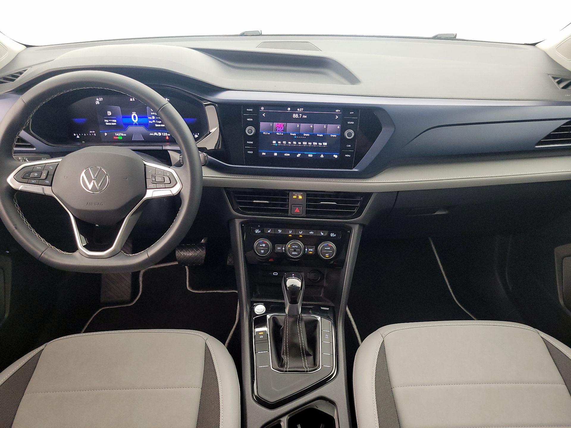 Thumbnail: 2024 Volkswagen Taos - 9