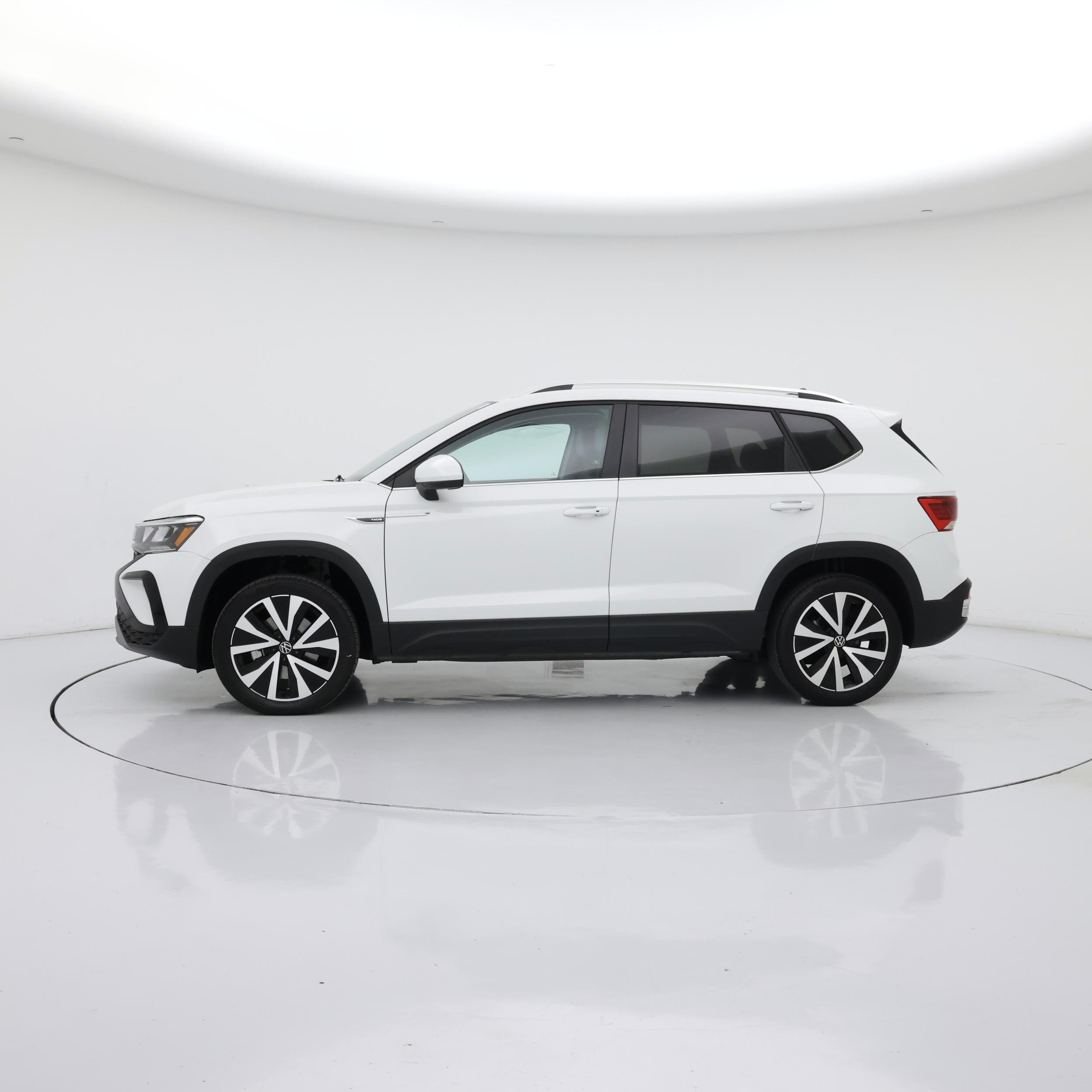 Thumbnail: 2024 Volkswagen Taos - 3