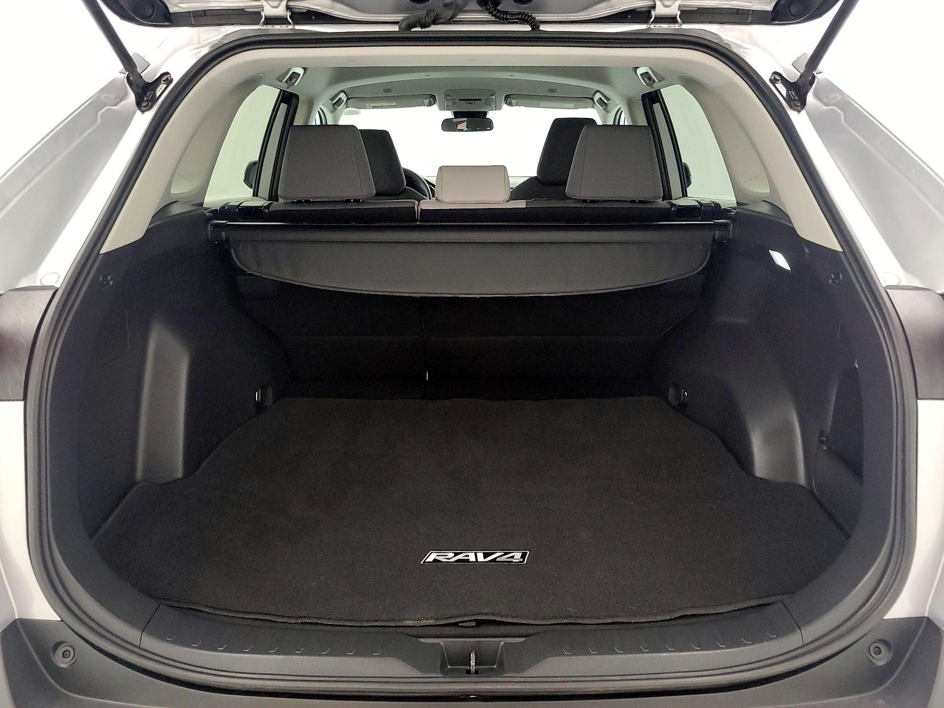 Thumbnail: 2024 Toyota RAV4 - 20