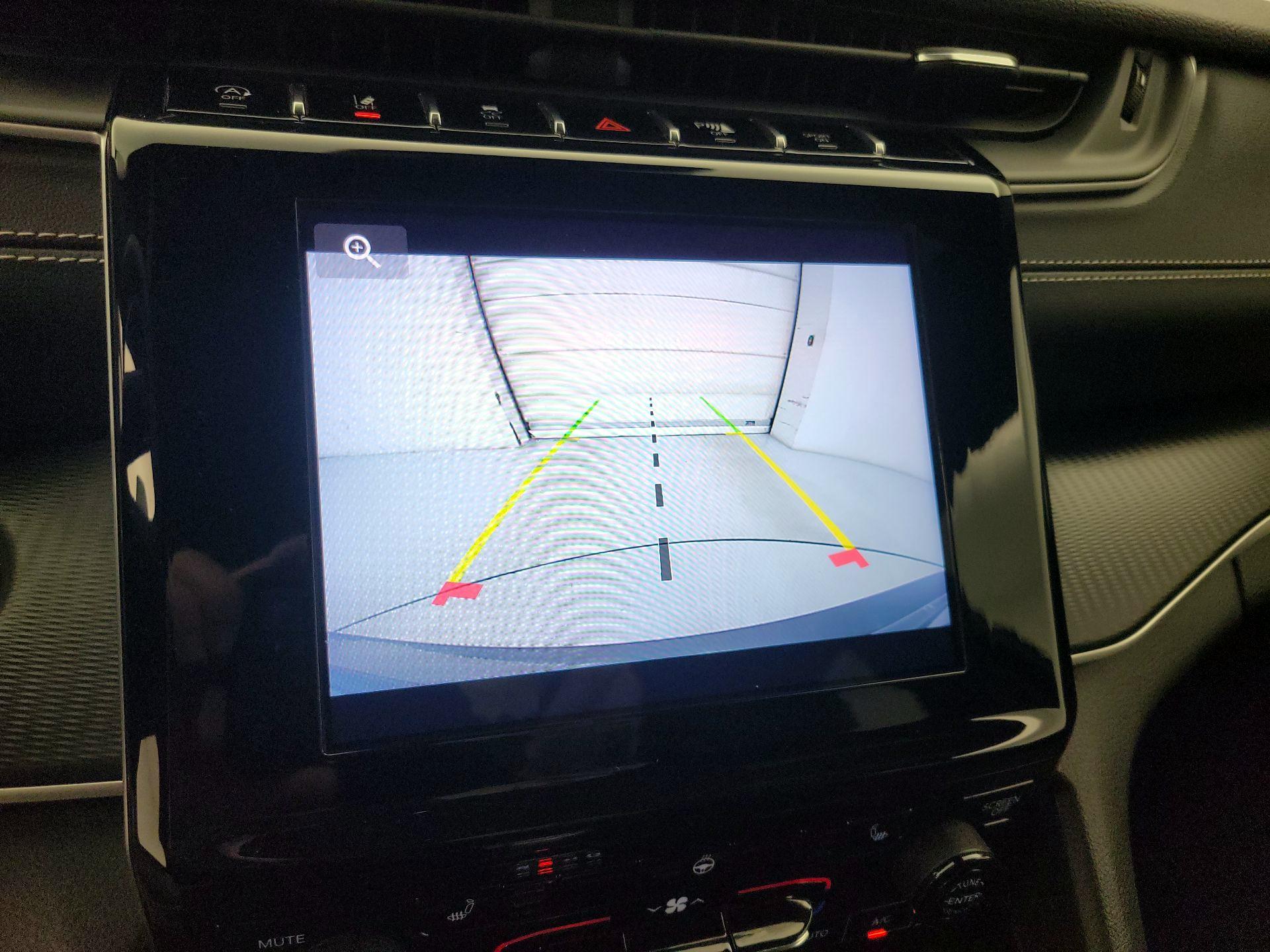 Thumbnail: 2023 Jeep Grand Cherokee - 14