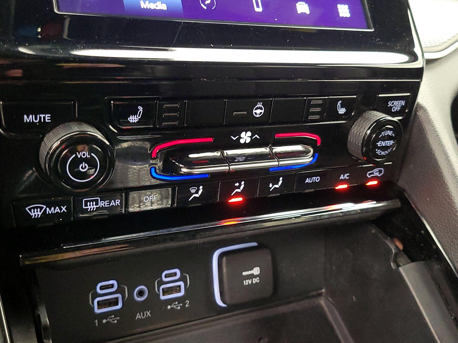 Thumbnail: 2023 Jeep Grand Cherokee - 16