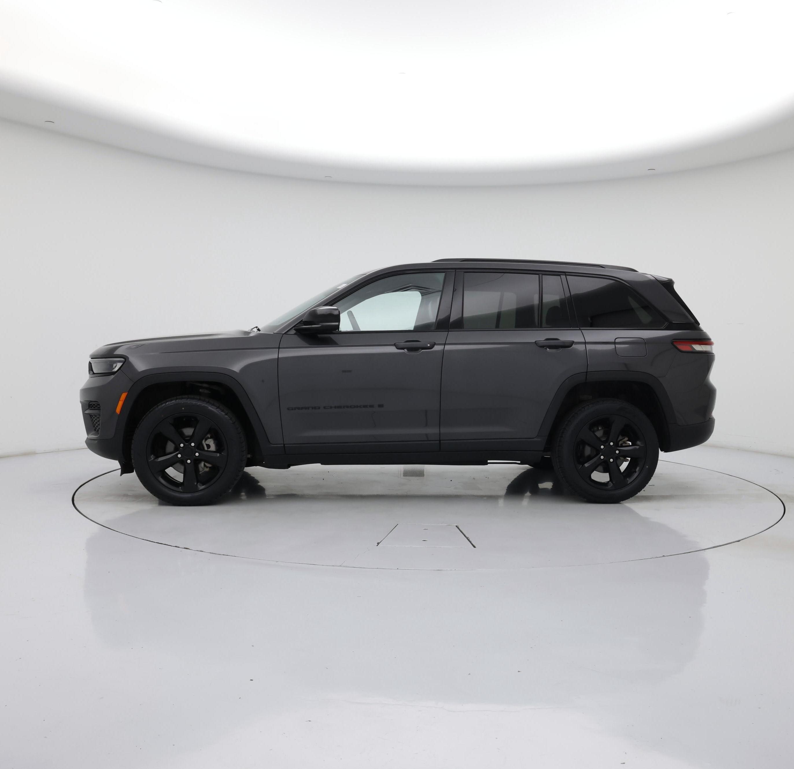Thumbnail: 2023 Jeep Grand Cherokee - 3