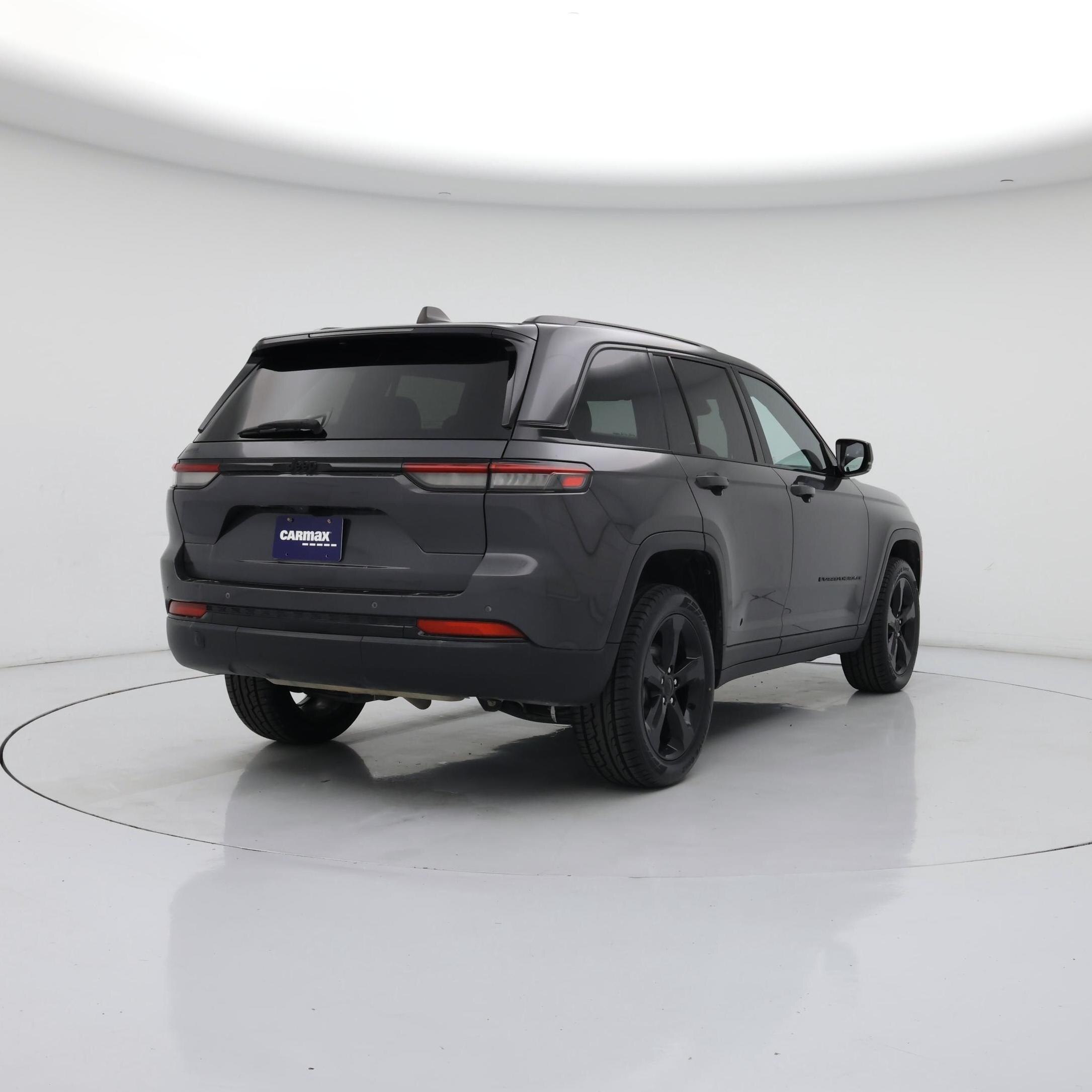 Thumbnail: 2023 Jeep Grand Cherokee - 8