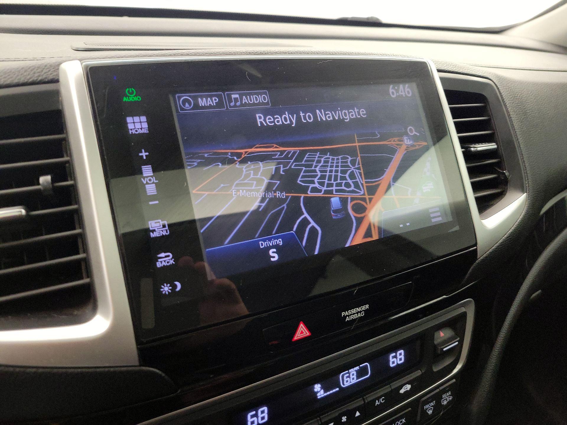 Thumbnail: 2016 Honda Pilot - 14