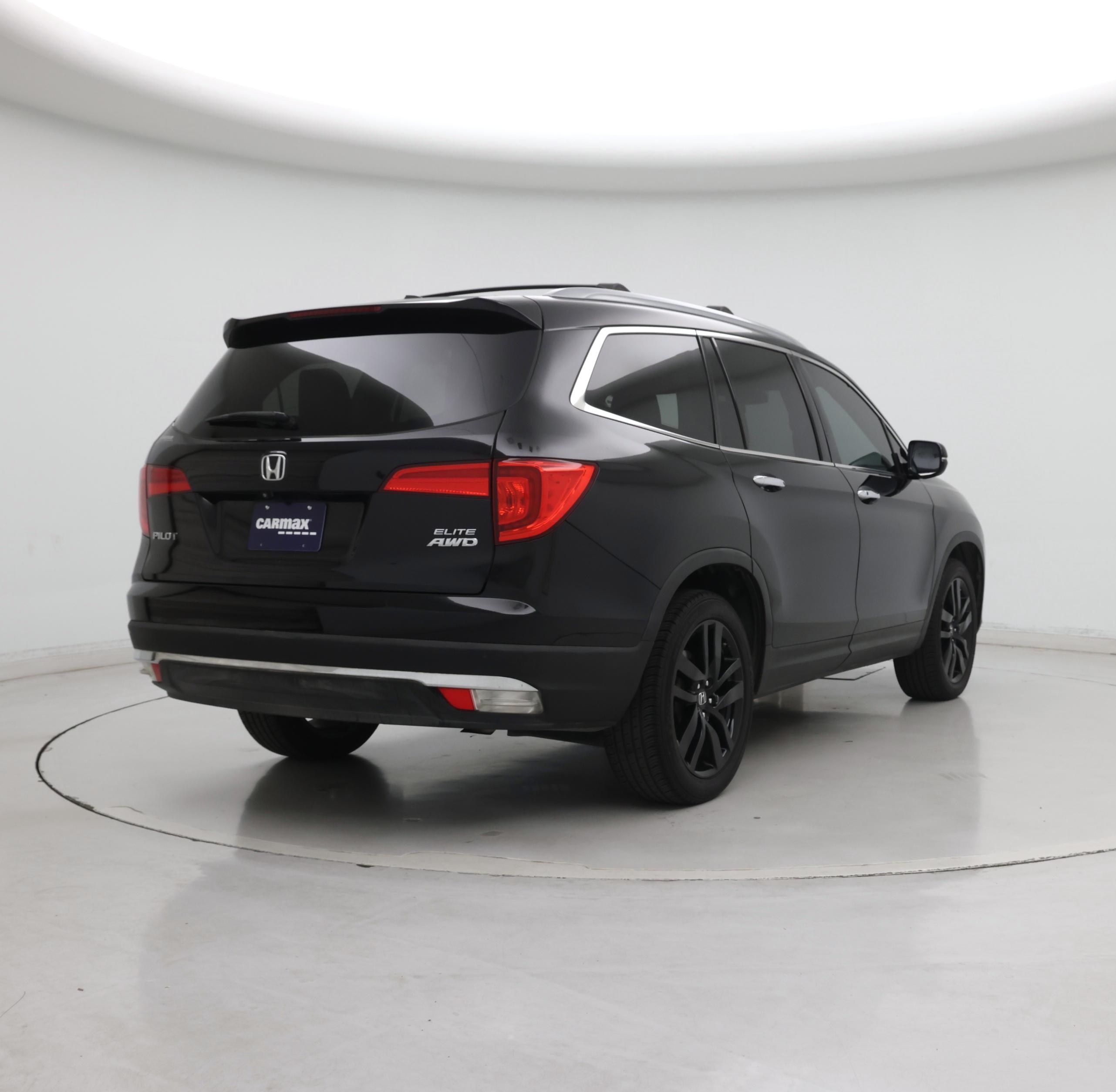 Thumbnail: 2016 Honda Pilot - 8