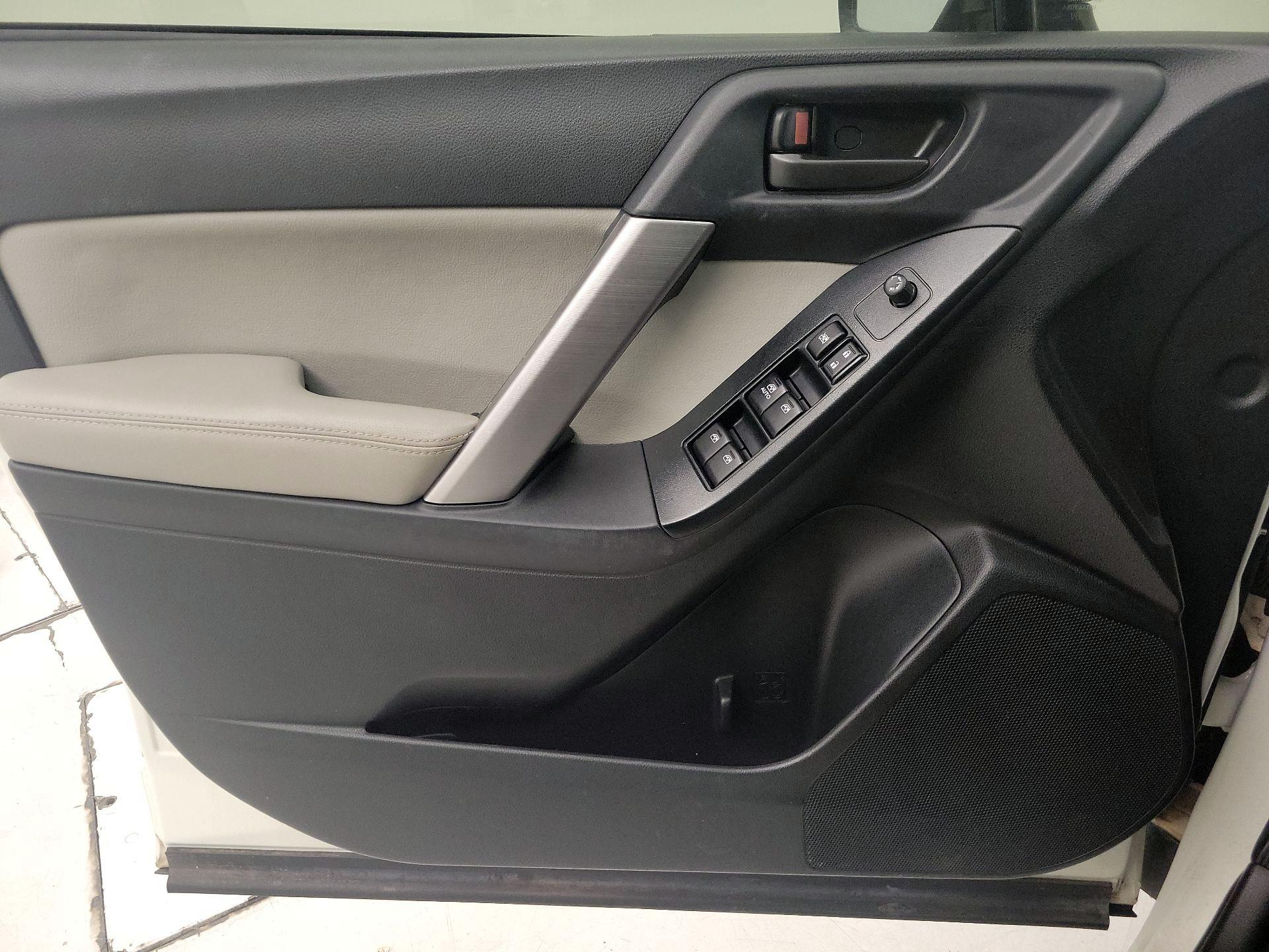 Thumbnail: 2016 Subaru Forester - 12