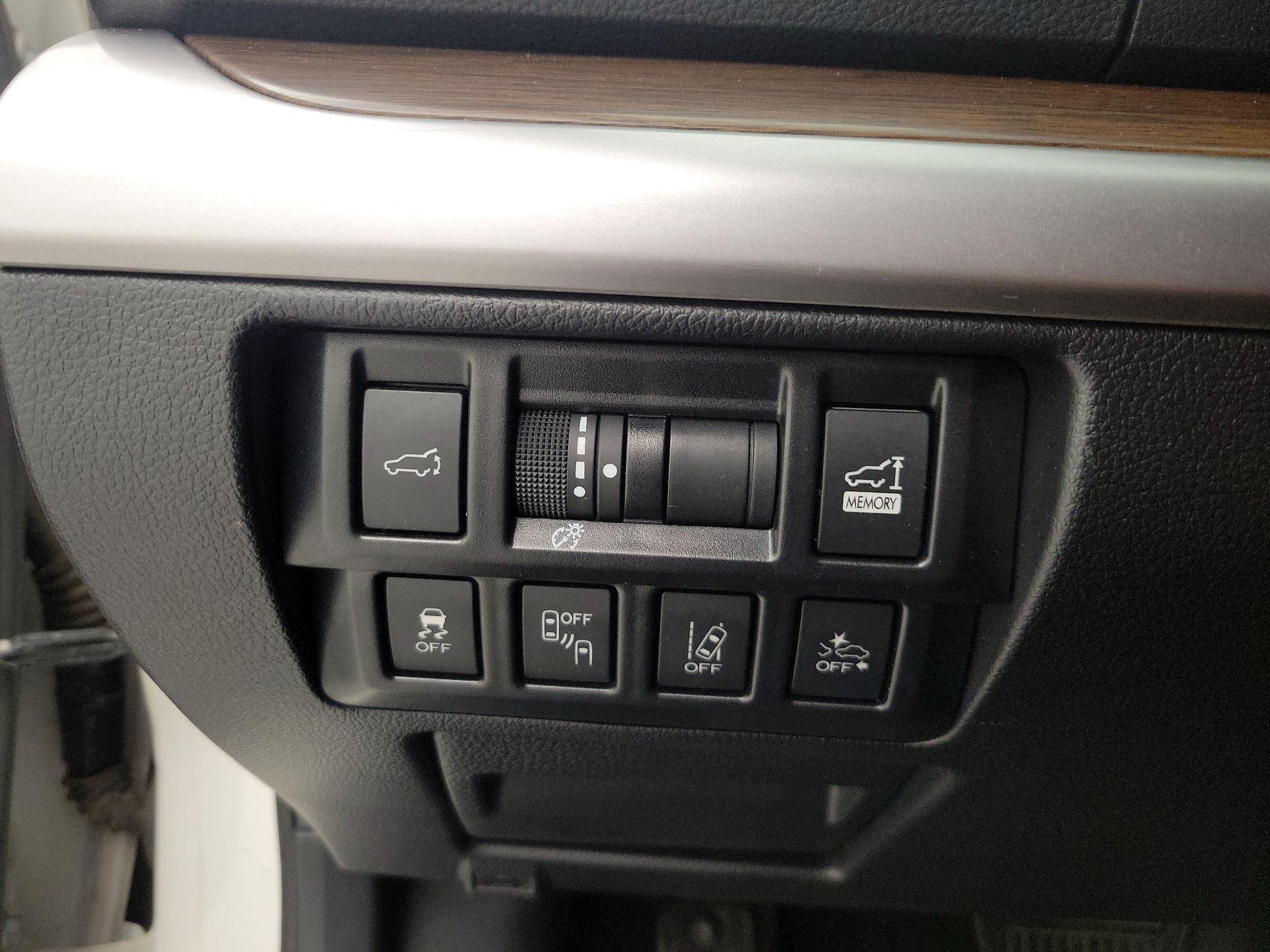 Thumbnail: 2018 Subaru Outback - 13