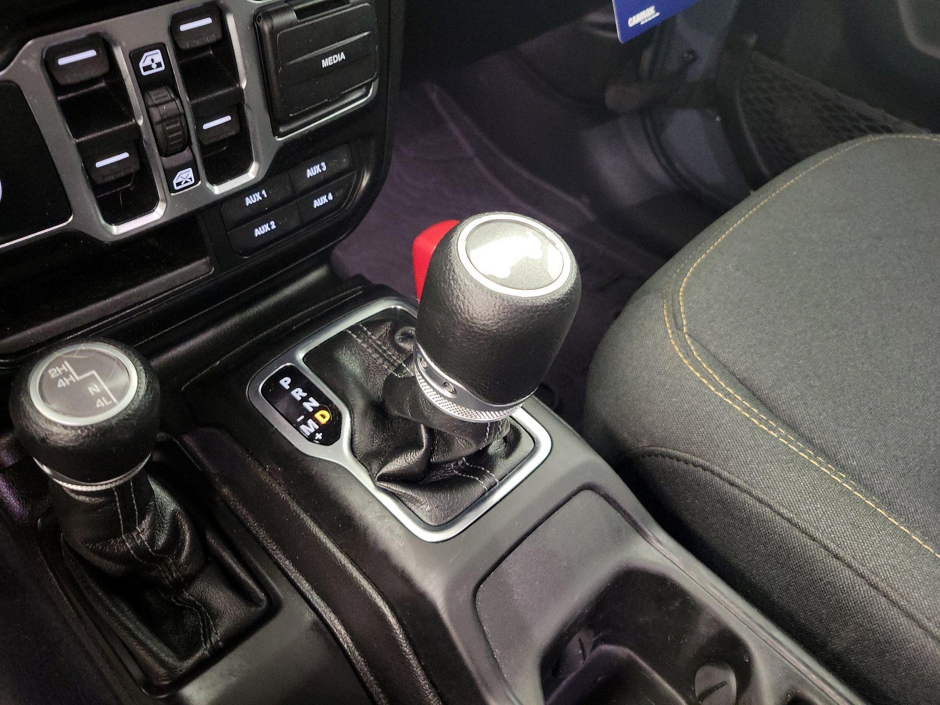 Thumbnail: 2024 Jeep Wrangler - 17