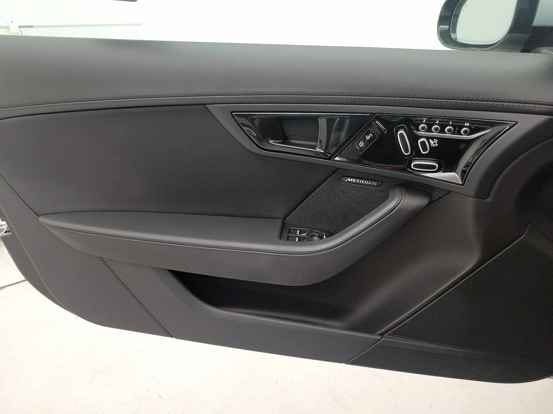 Thumbnail: 2019 Jaguar F-Type - 12