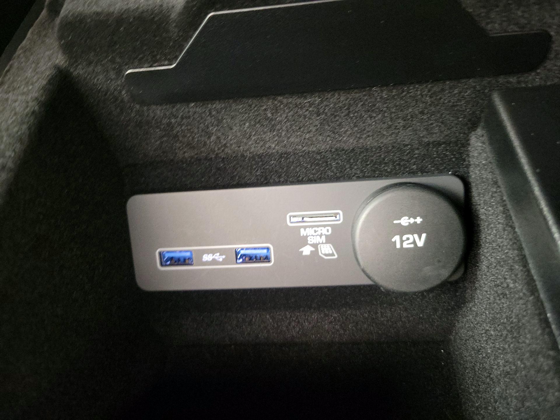 Thumbnail: 2019 Jaguar F-Type - 19