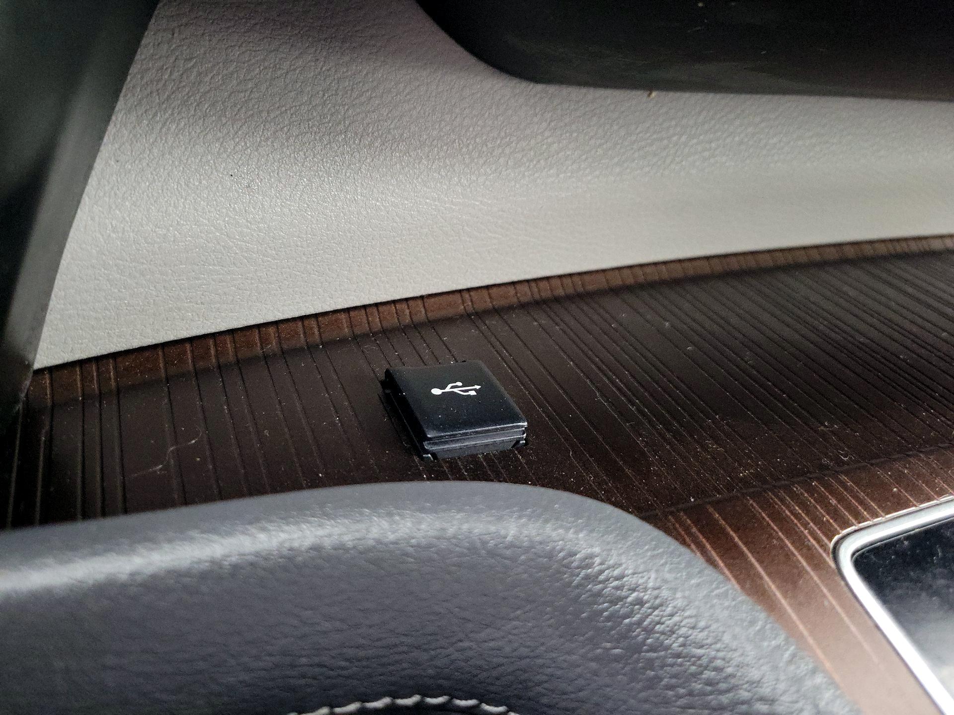 Thumbnail: 2022 Toyota Sienna - 18