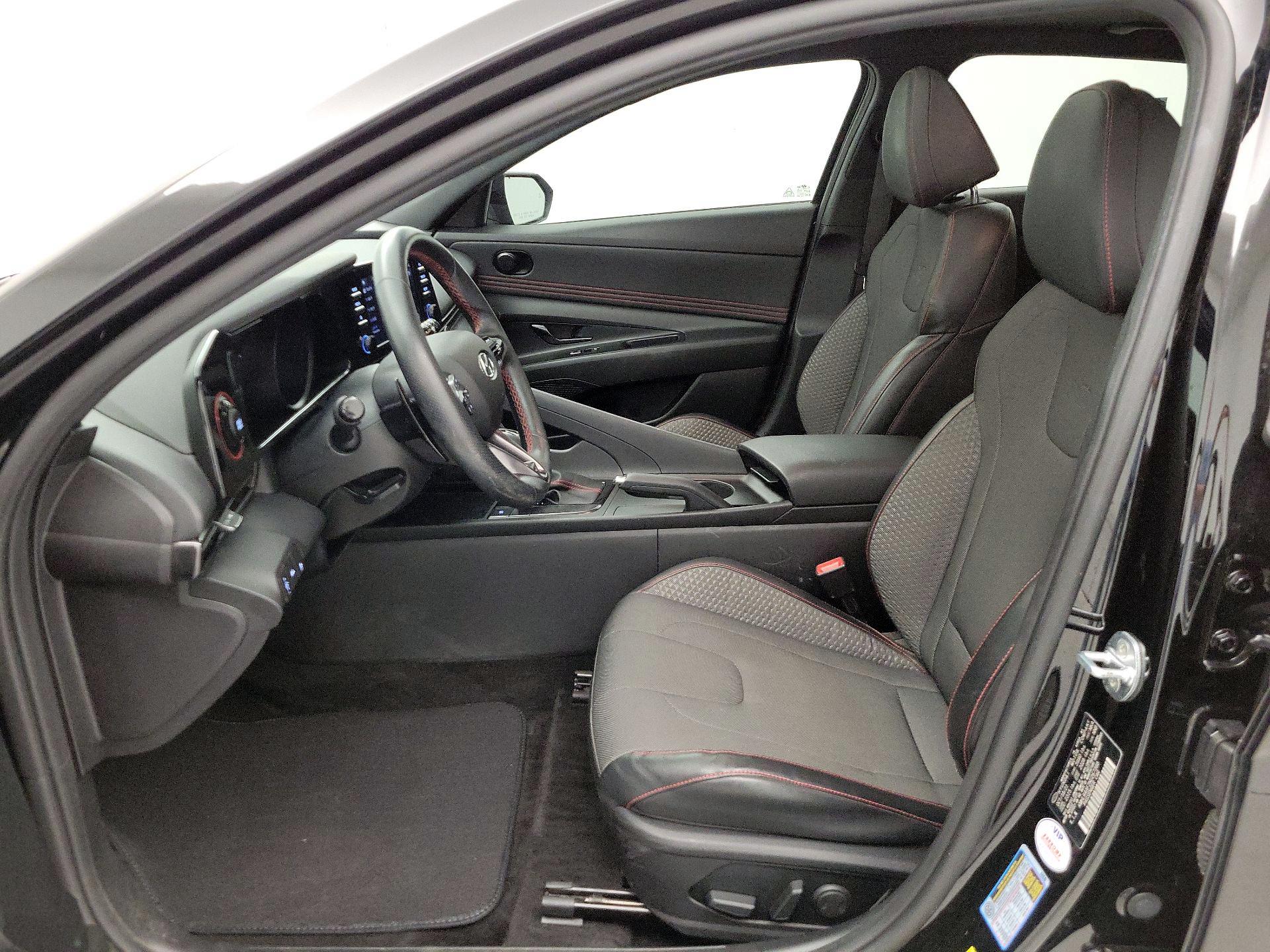 Thumbnail: 2022 Hyundai Elantra - 11