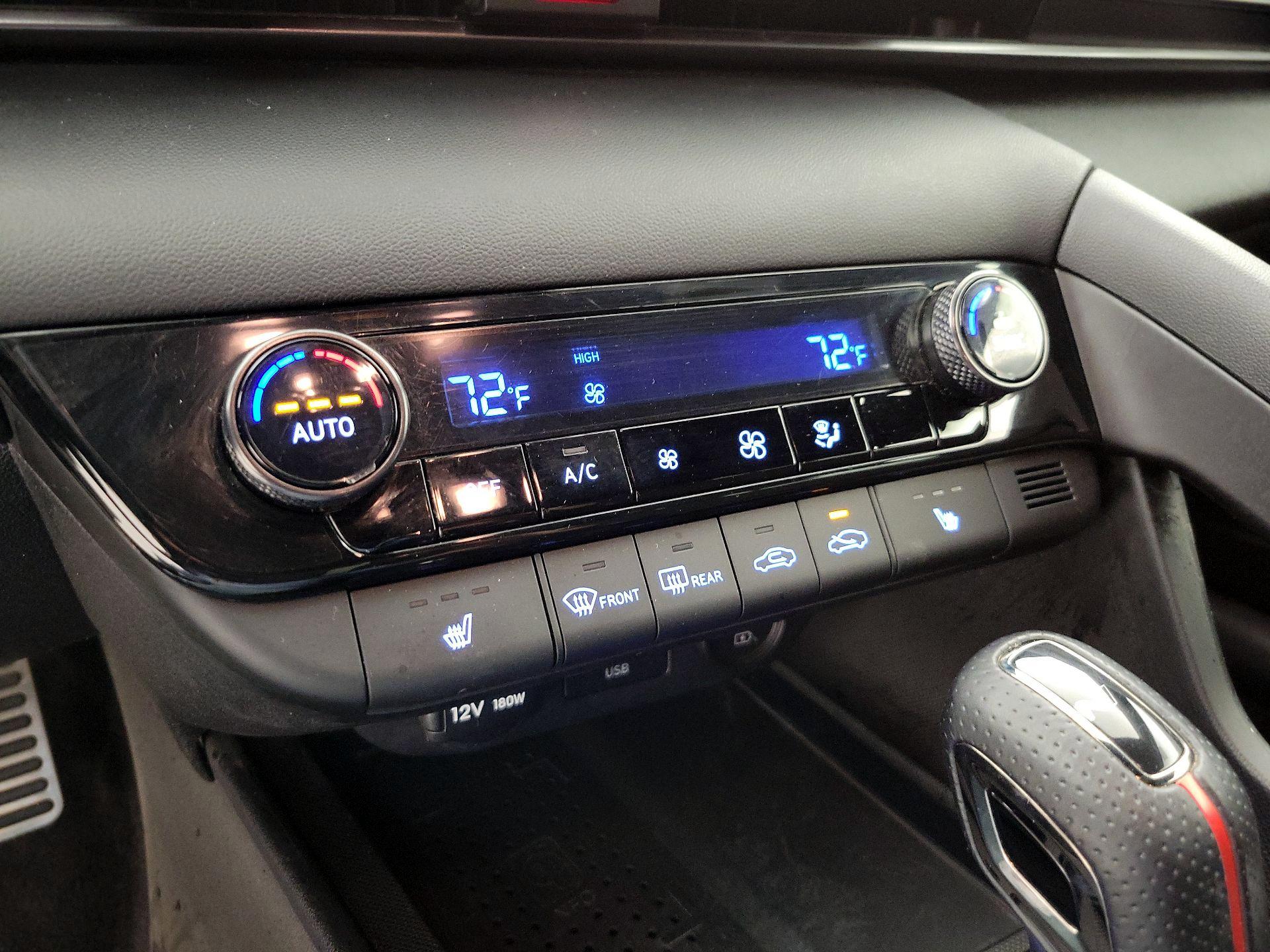 Thumbnail: 2022 Hyundai Elantra - 16