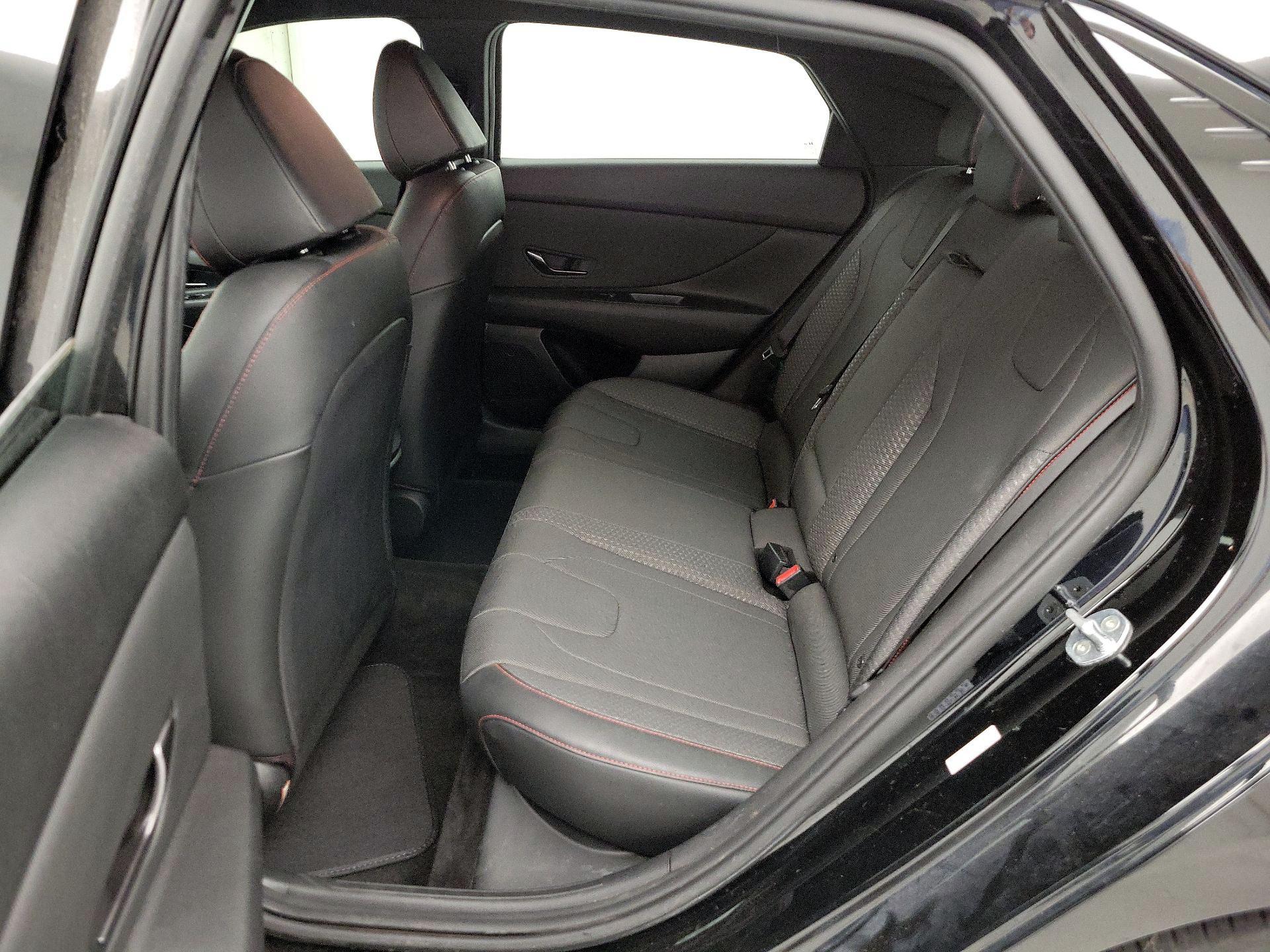 Thumbnail: 2022 Hyundai Elantra - 20