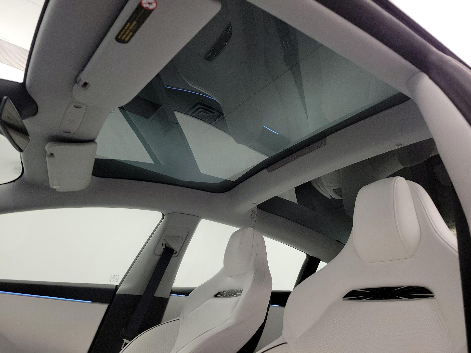 Thumbnail: 2024 Tesla Model 3 - 18