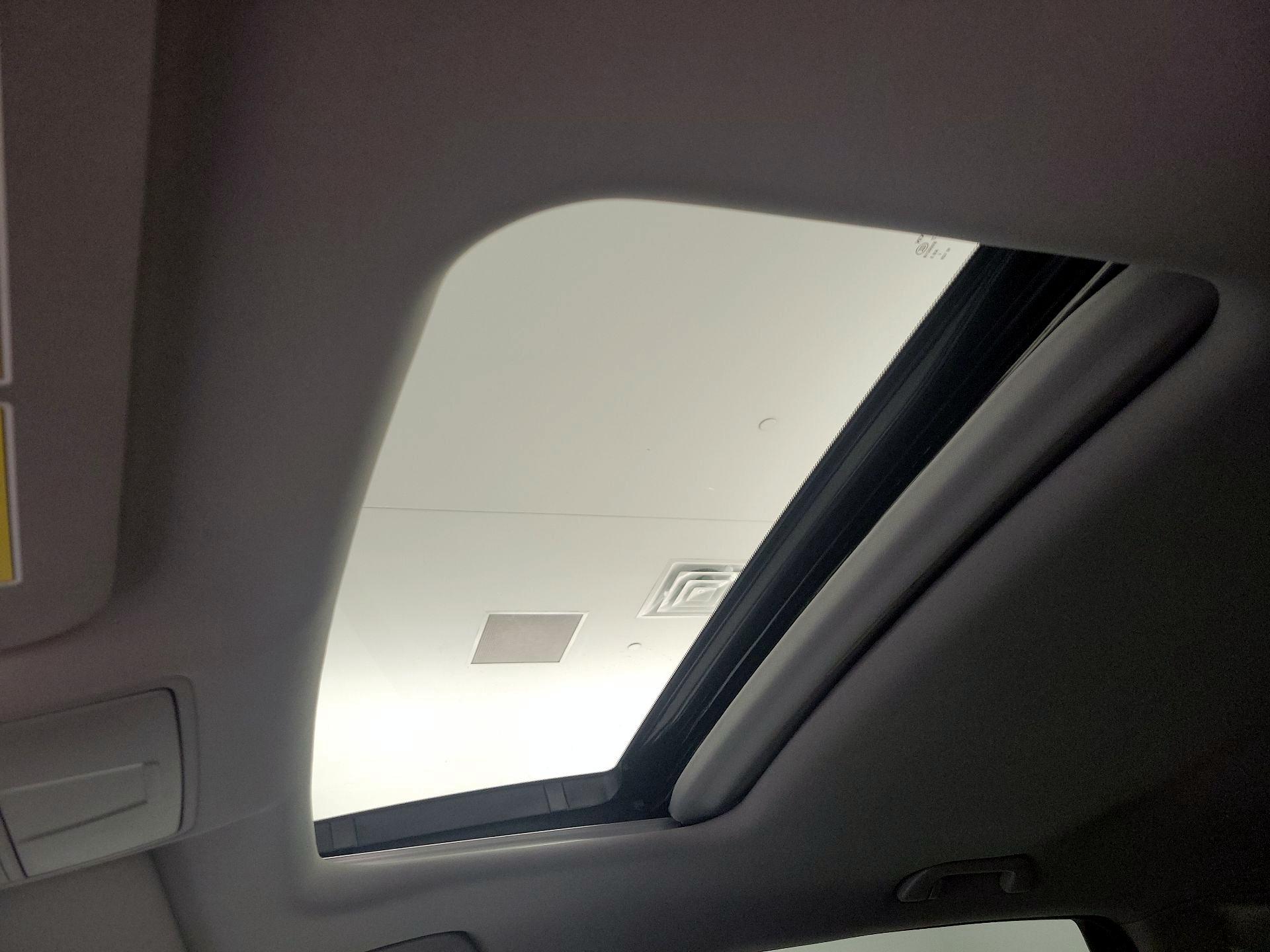 Thumbnail: 2018 Acura MDX - 20