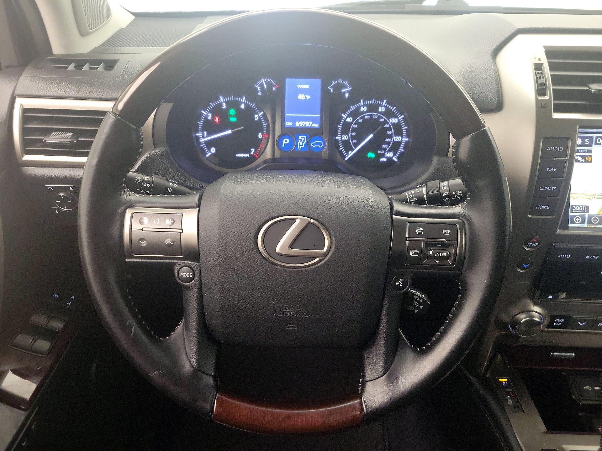 Thumbnail: 2019 Lexus GX - 10