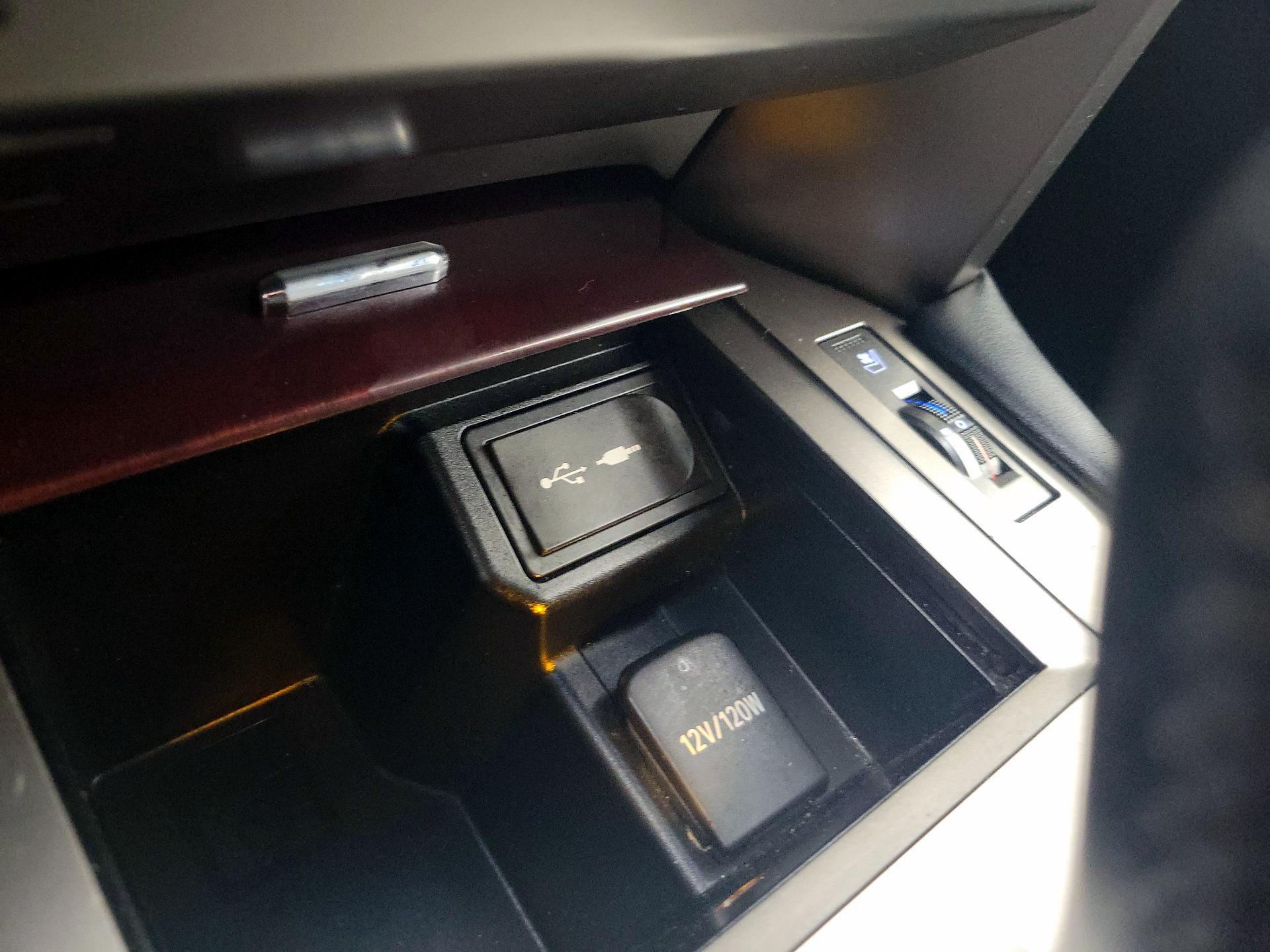 Thumbnail: 2019 Lexus GX - 19