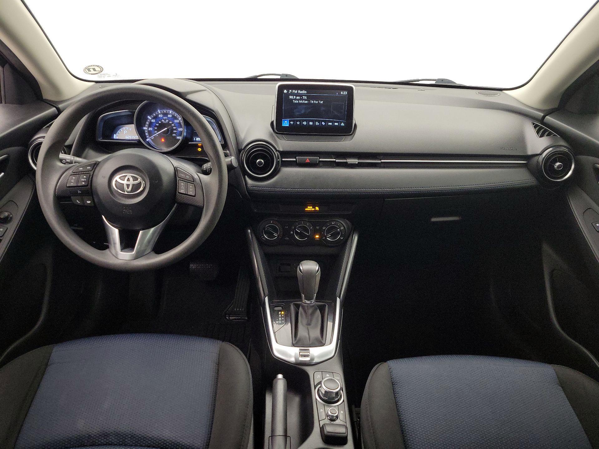 Thumbnail: 2018 Toyota Yaris iA - 9