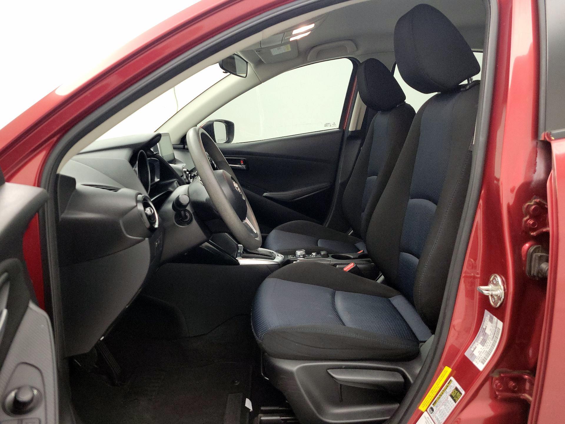 Thumbnail: 2018 Toyota Yaris iA - 11